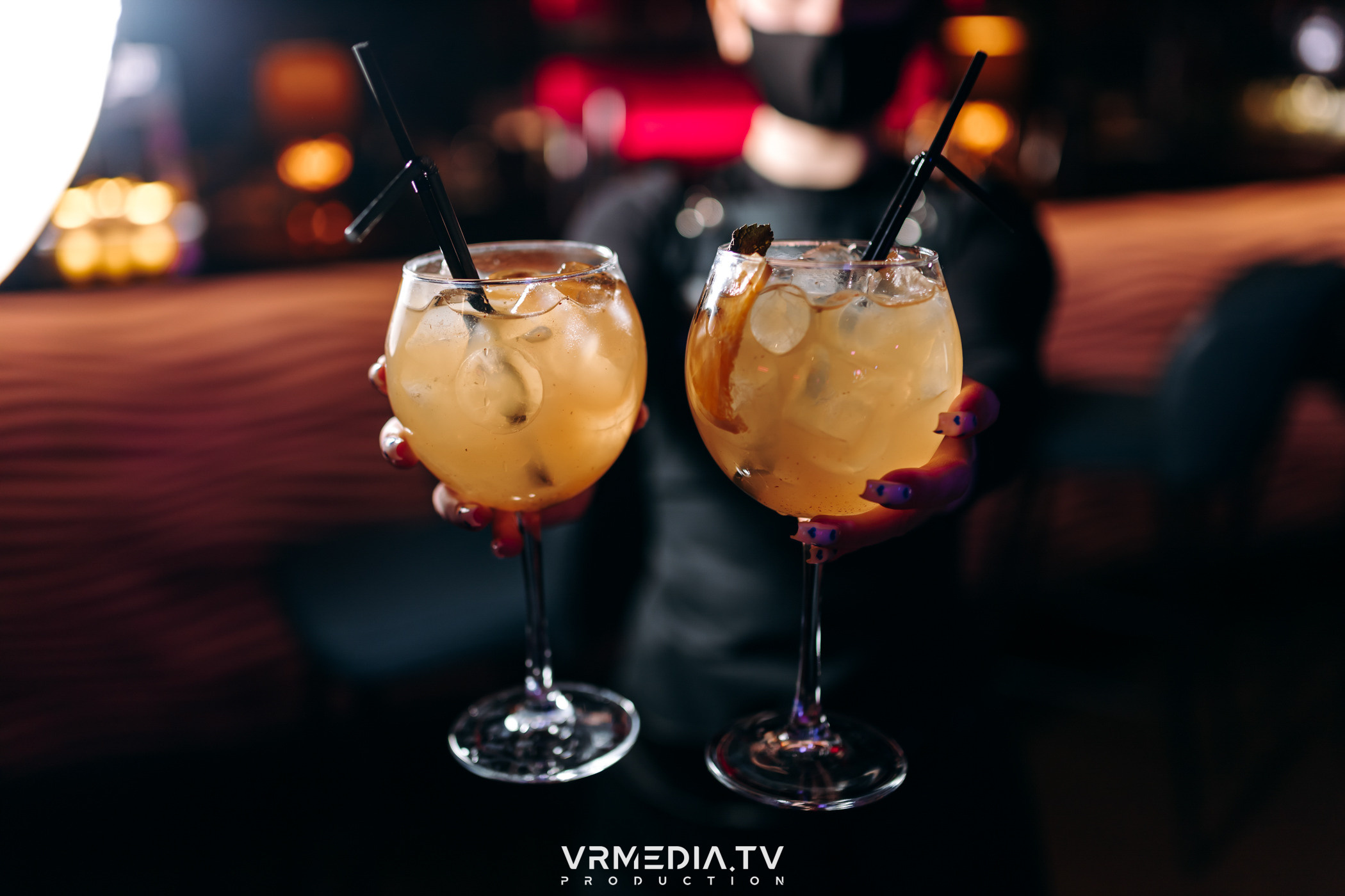 Новогодние корпоративы в караоке-баре «Опера»