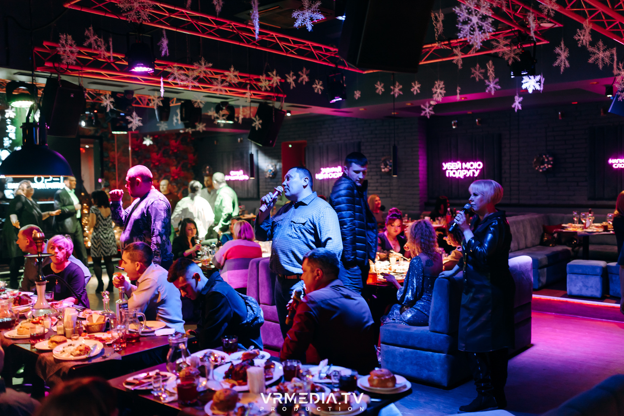Новогодние корпоративы в караоке-баре «Опера»
