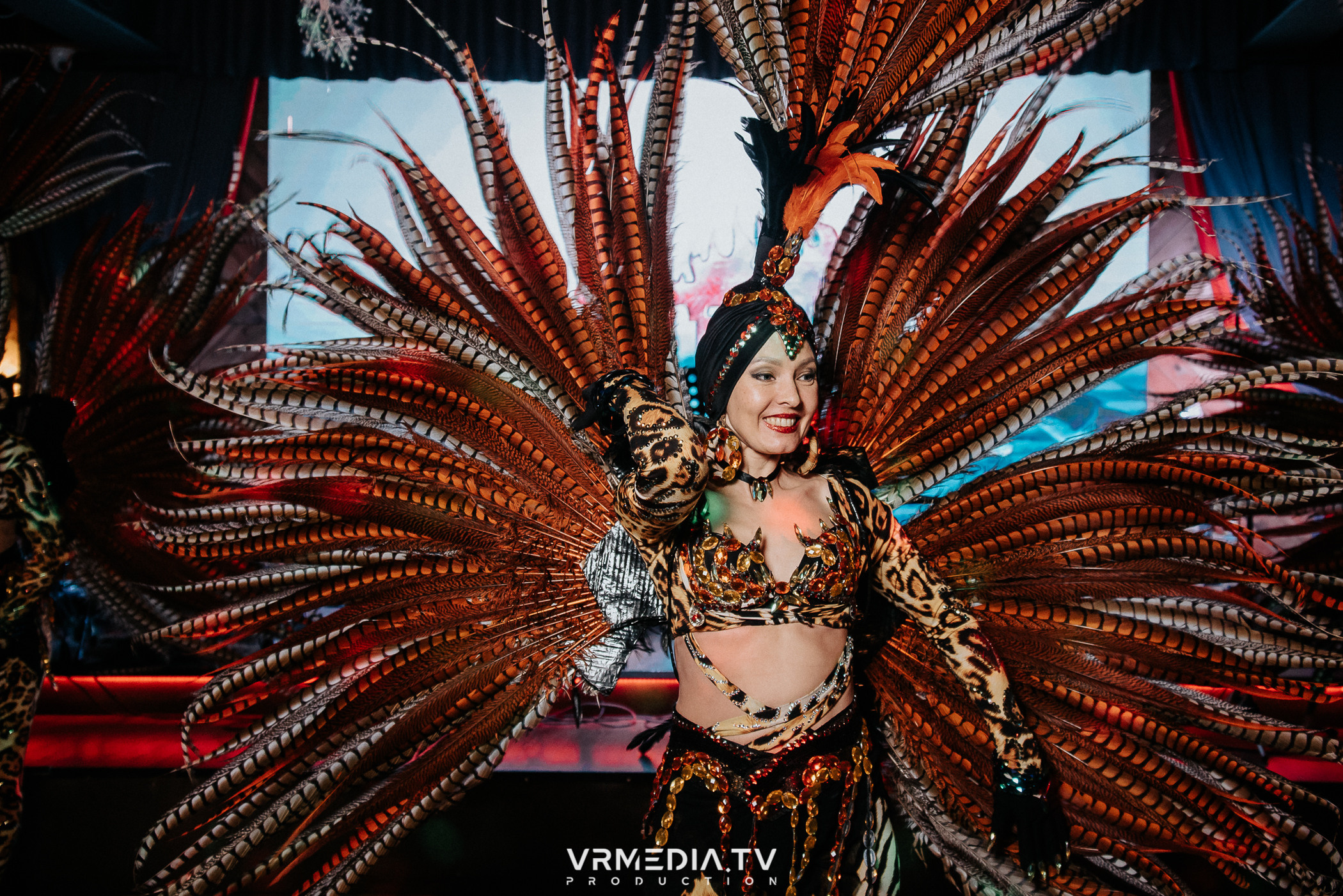 Жаркий новогодний корпоратив в гриль-баре «Жара»