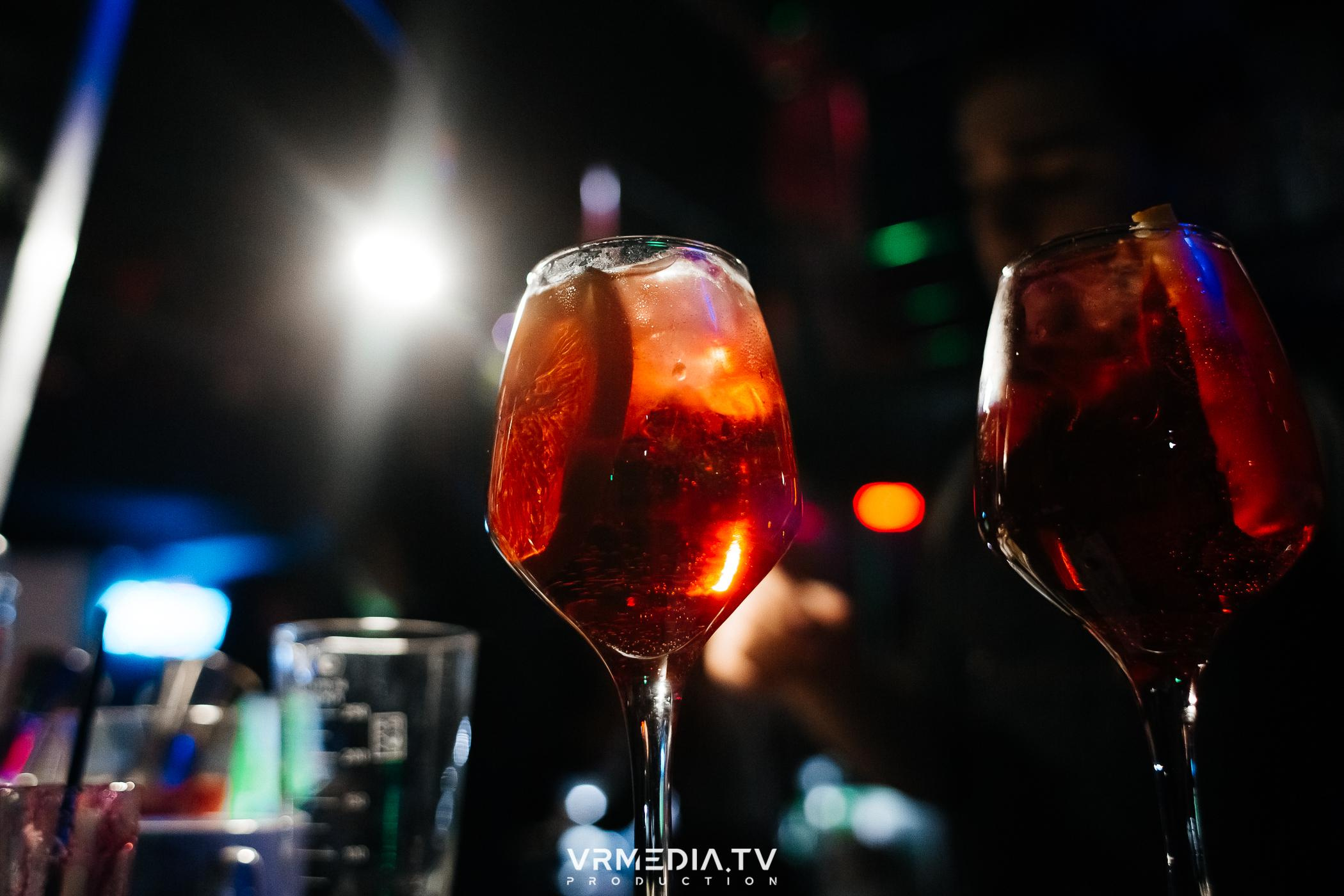 Выходные в баре «DOSKI»