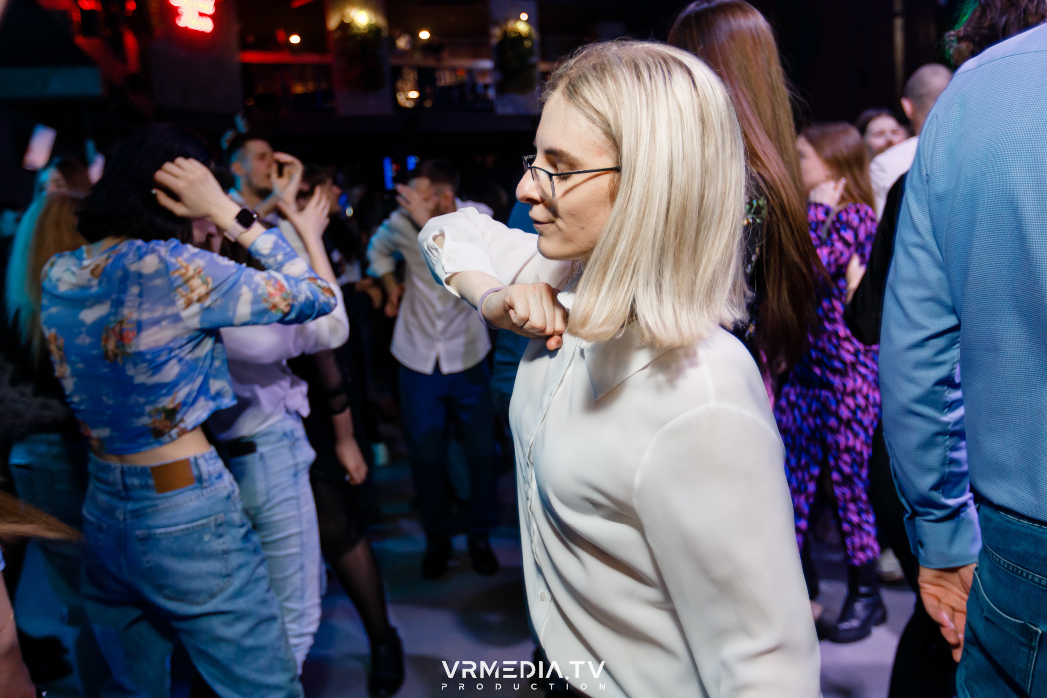 Выходные в баре «DOSKI»