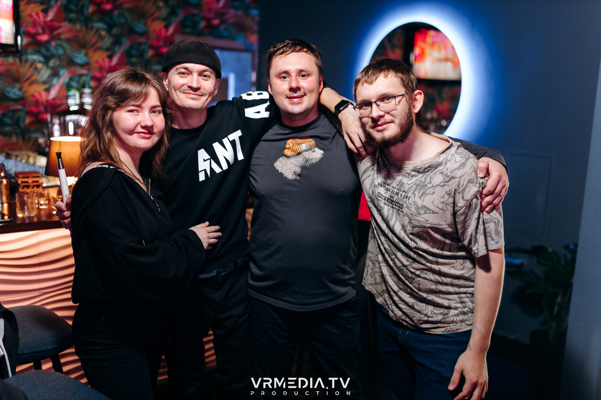 Мужской день в караоке-баре «Опера»