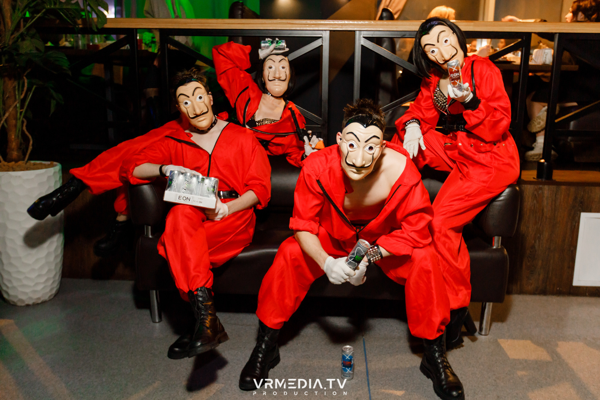 Выходные в баре «DOSKI»