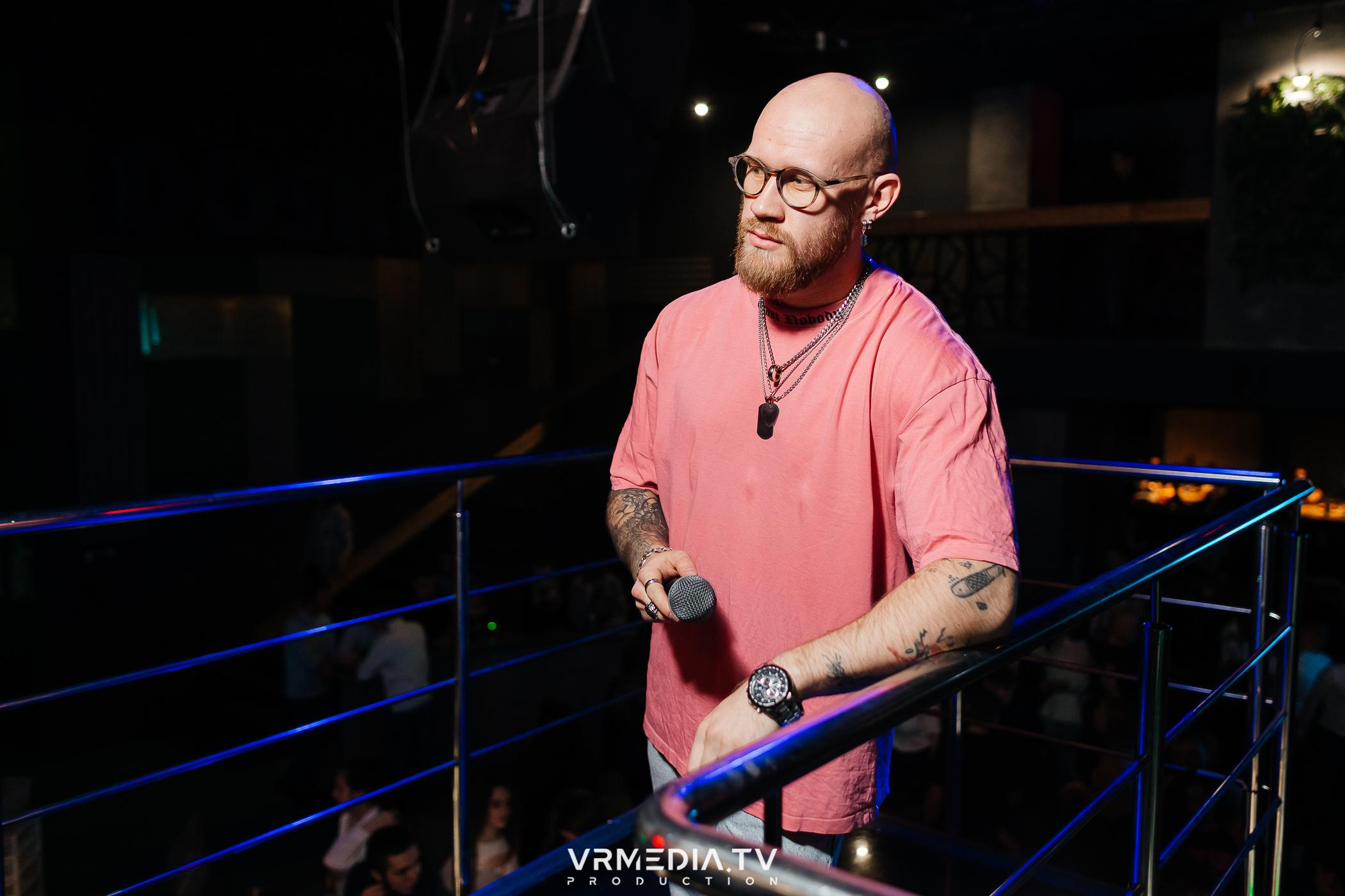 Выходные в баре «DOSKI»