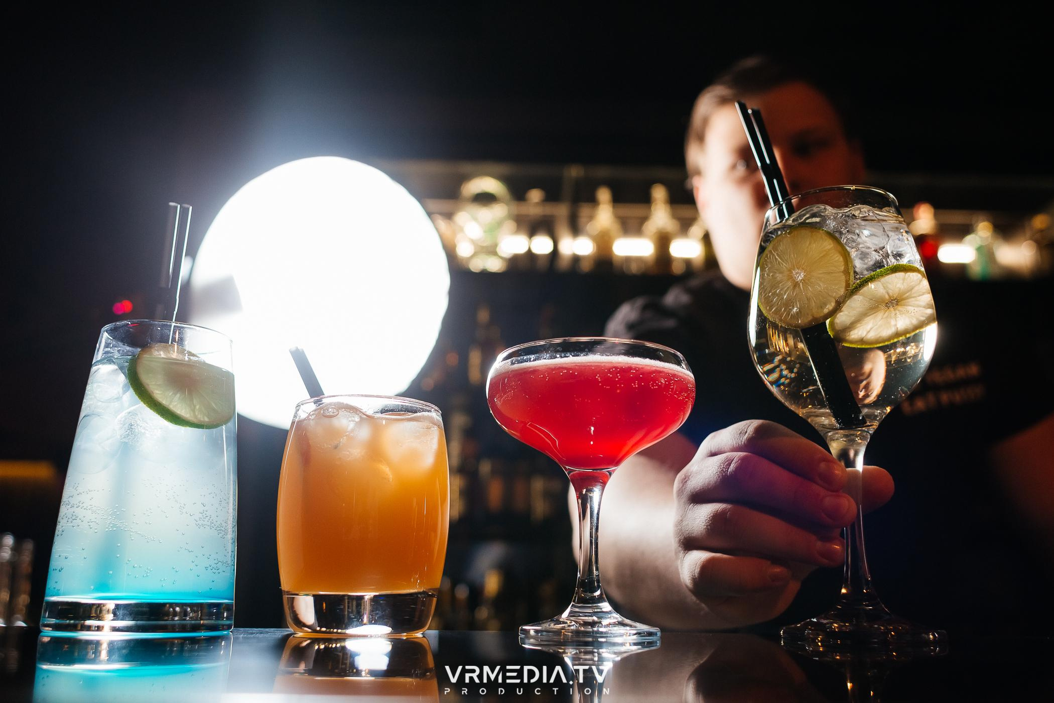 День святого Валентина в караоке-баре «Volna»