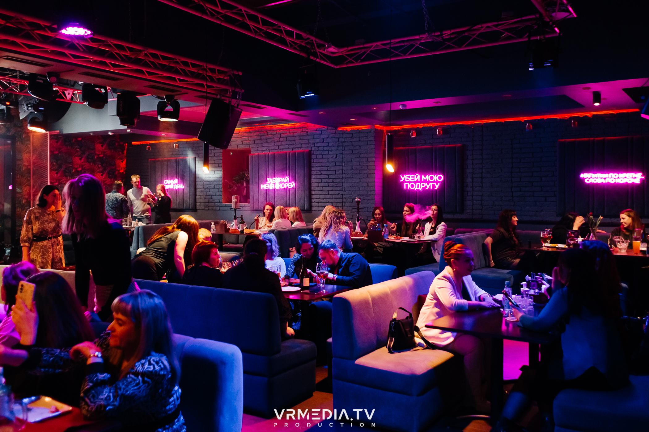 Woman party в караоке-баре «Opera»