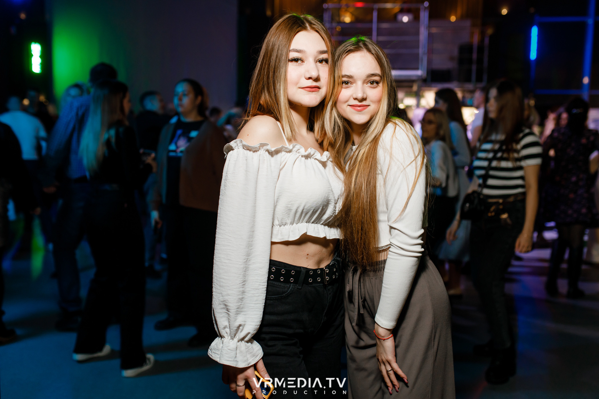 Выходные в баре «DOSKI»