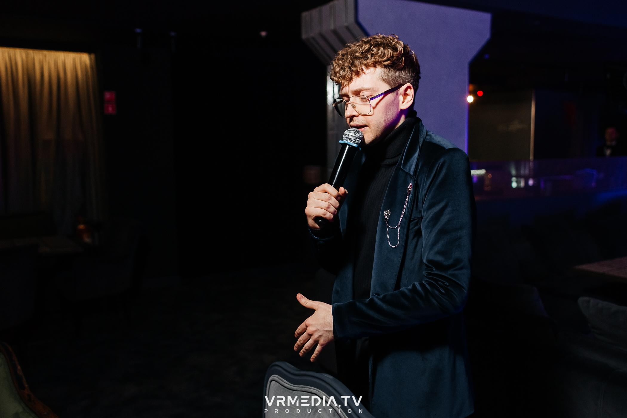 День святого Валентина в караоке-баре «Volna»