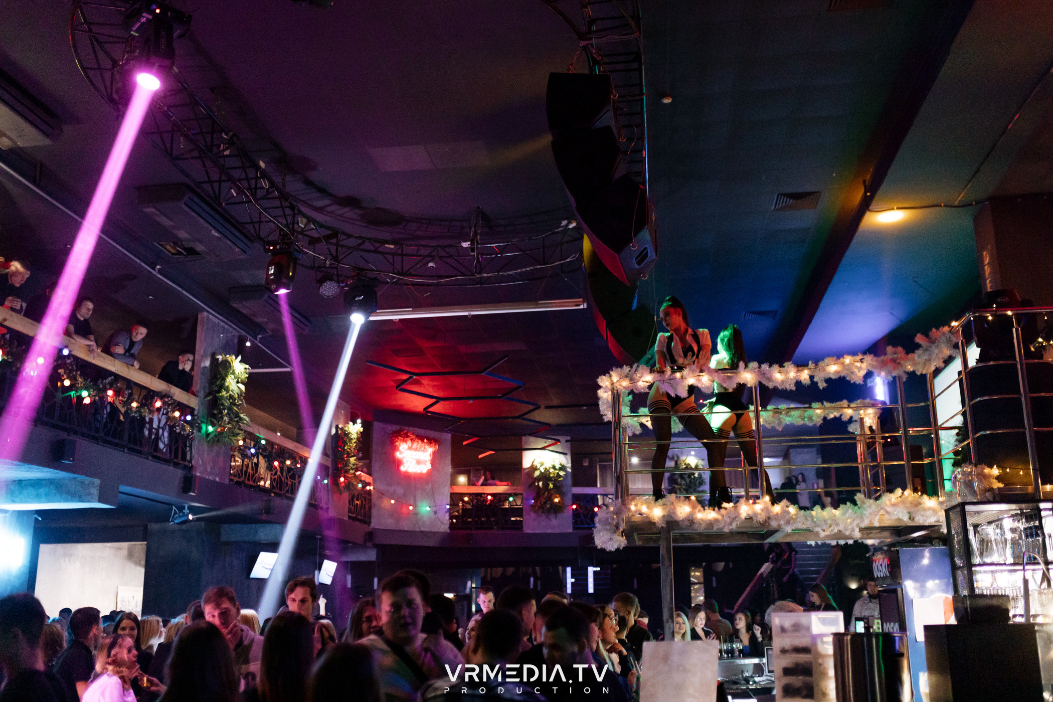 Выходные в баре «DOSKI»