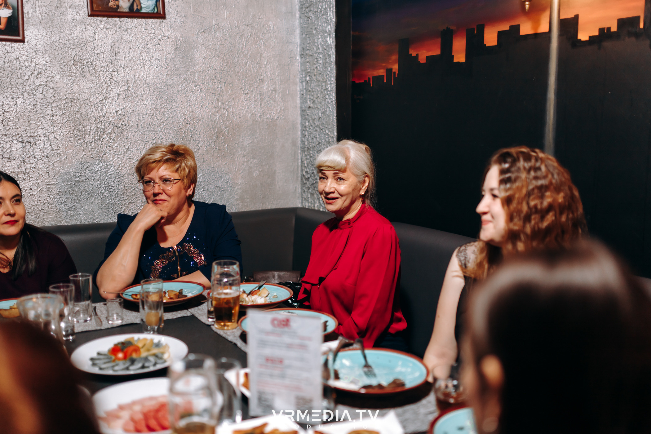 Международный женский день в караоке-баре «Chicago»