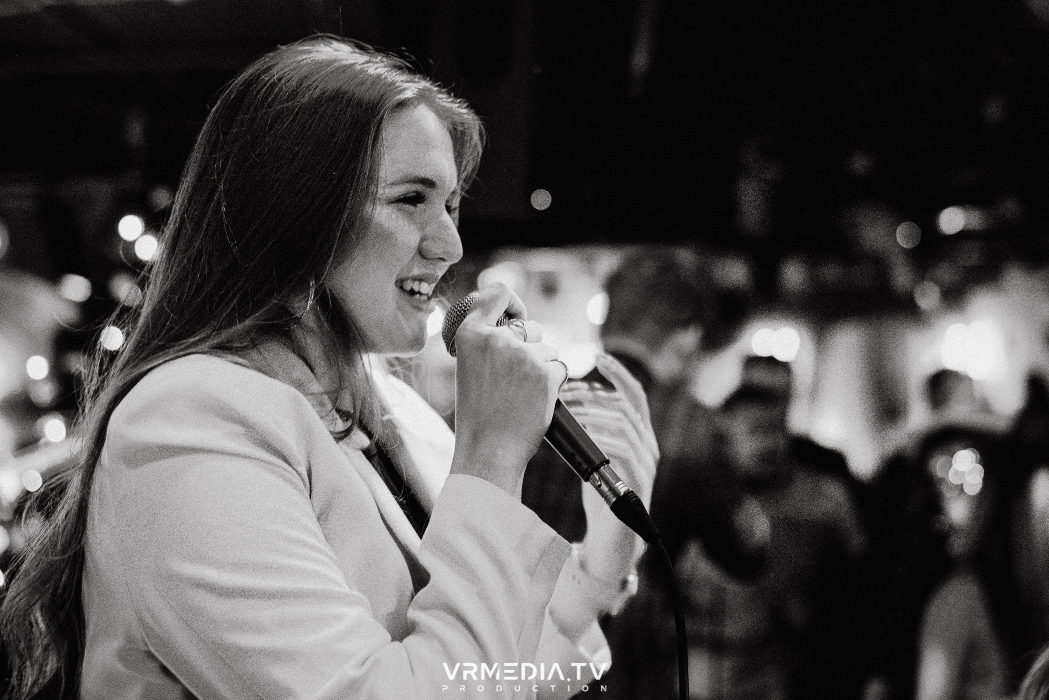 Жаркий новогодний корпоратив в гриль-баре «Жара»