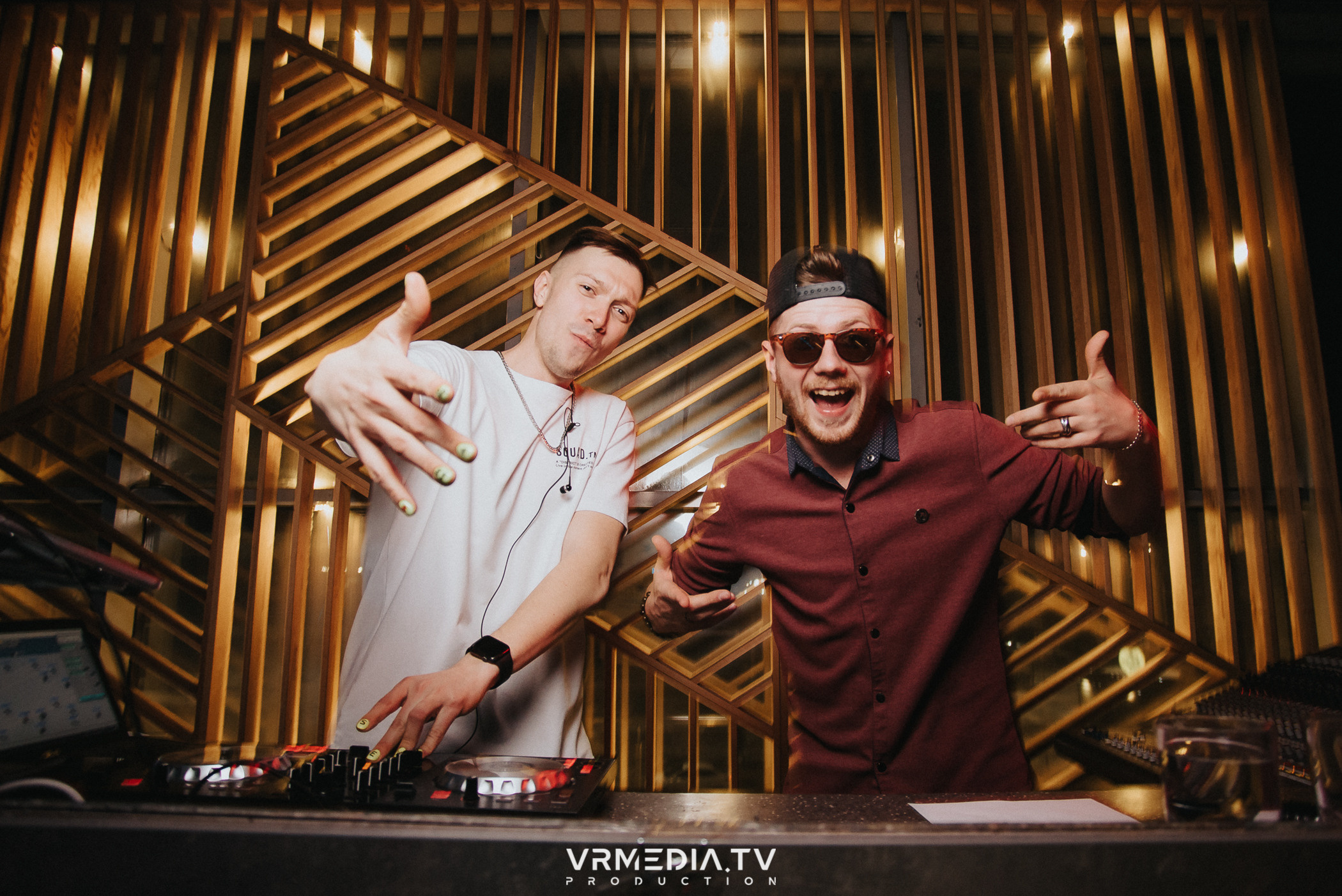 Выходные в баре «DOSKI»