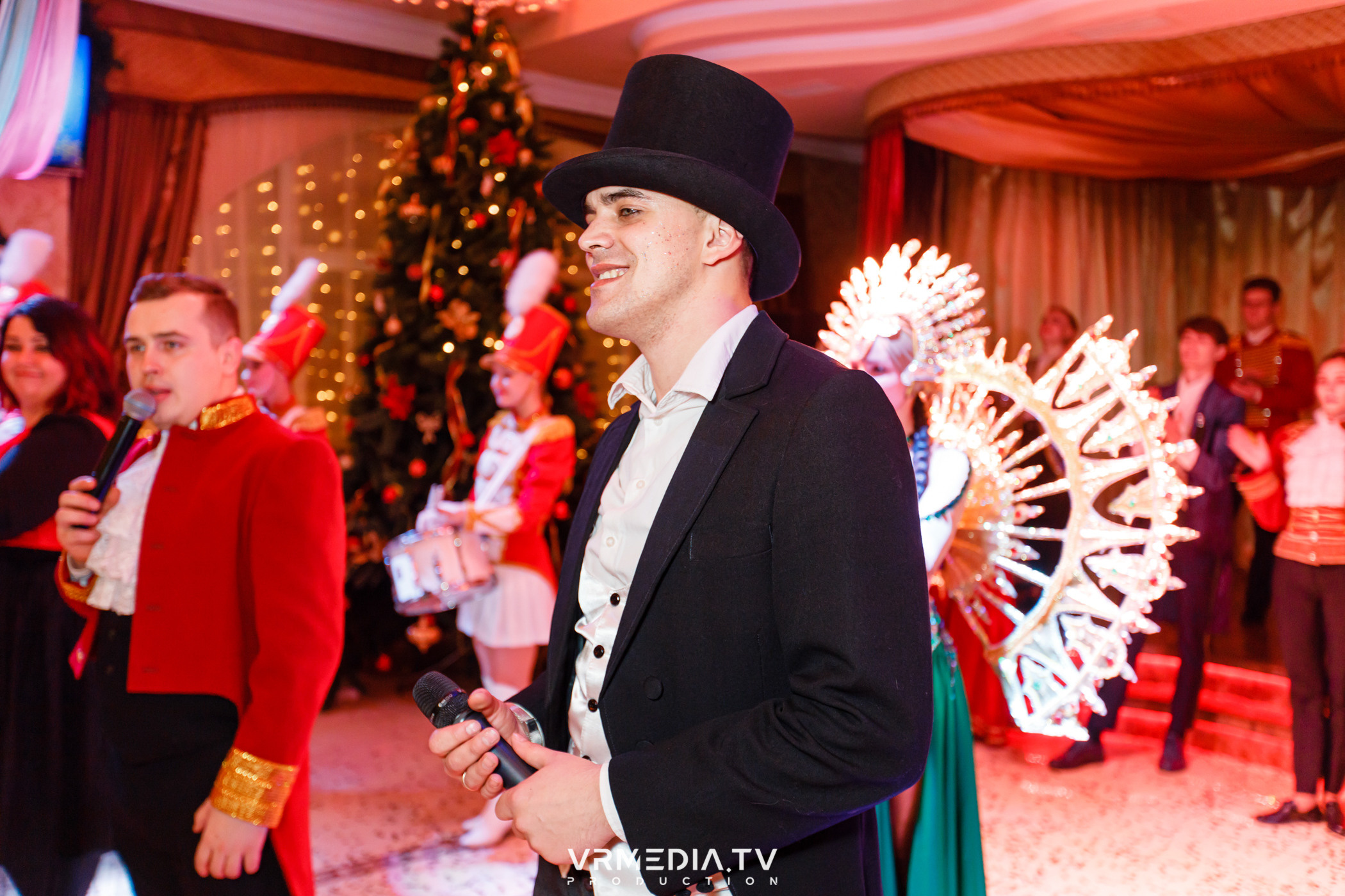 «Новогодний Мюзикл» в ресторане «Лазурный Берег»