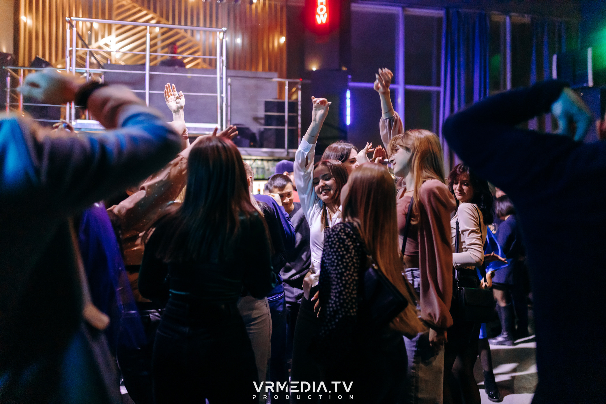 Выходные в баре «DOSKI»