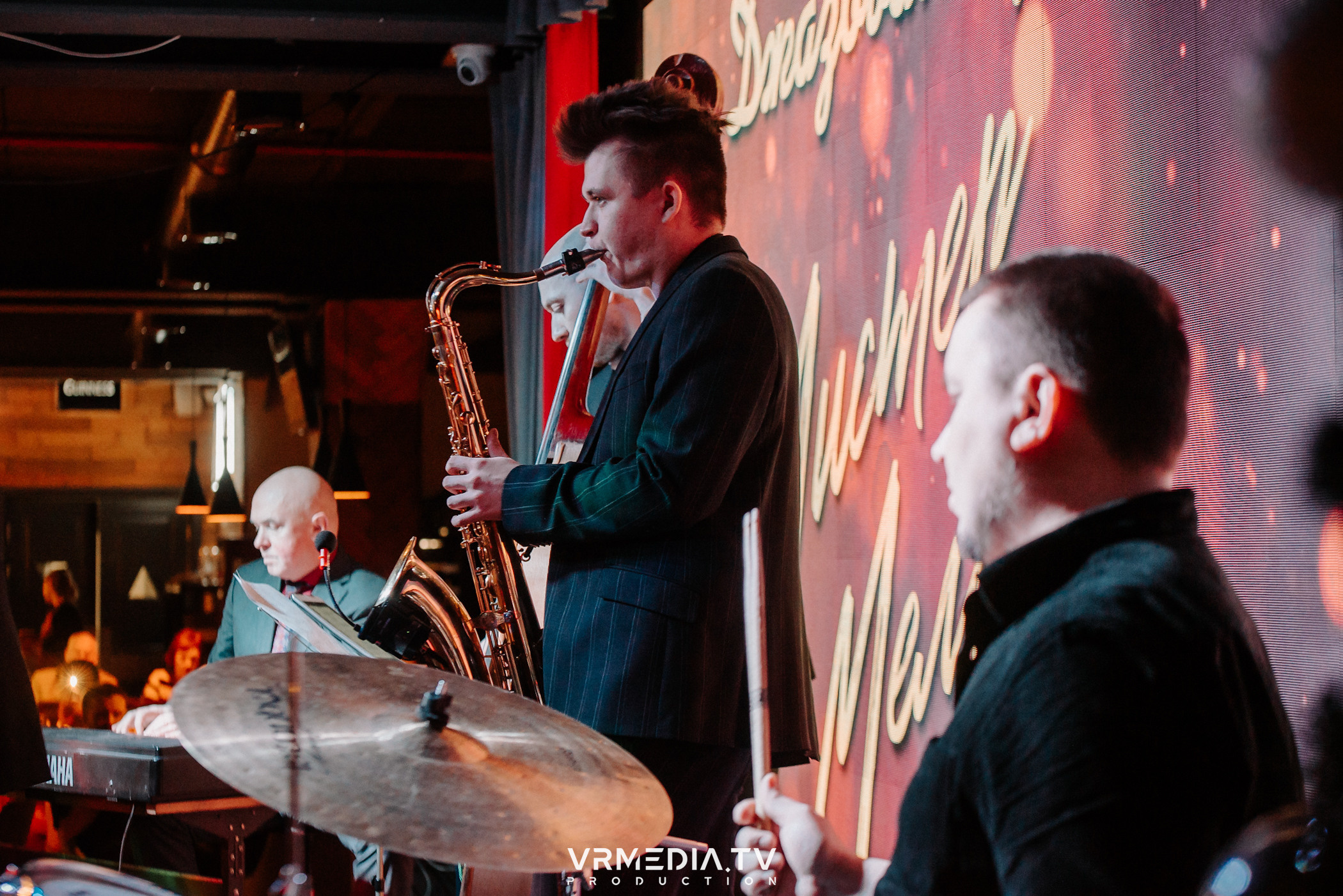 Джазовая среда: Певец Мистер Мелвин (Франция)