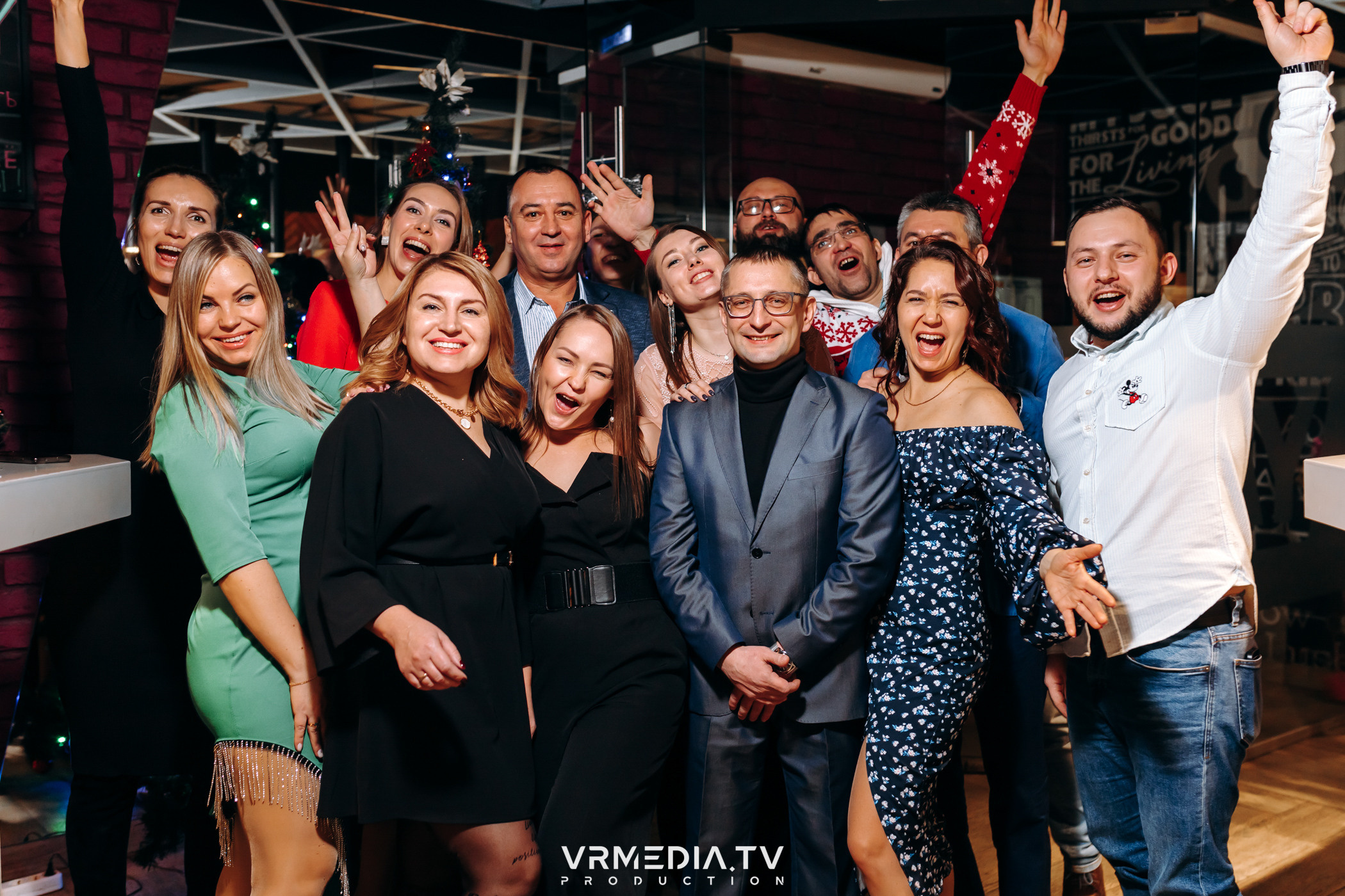 Новогодний вечер в ресторане «Friday»