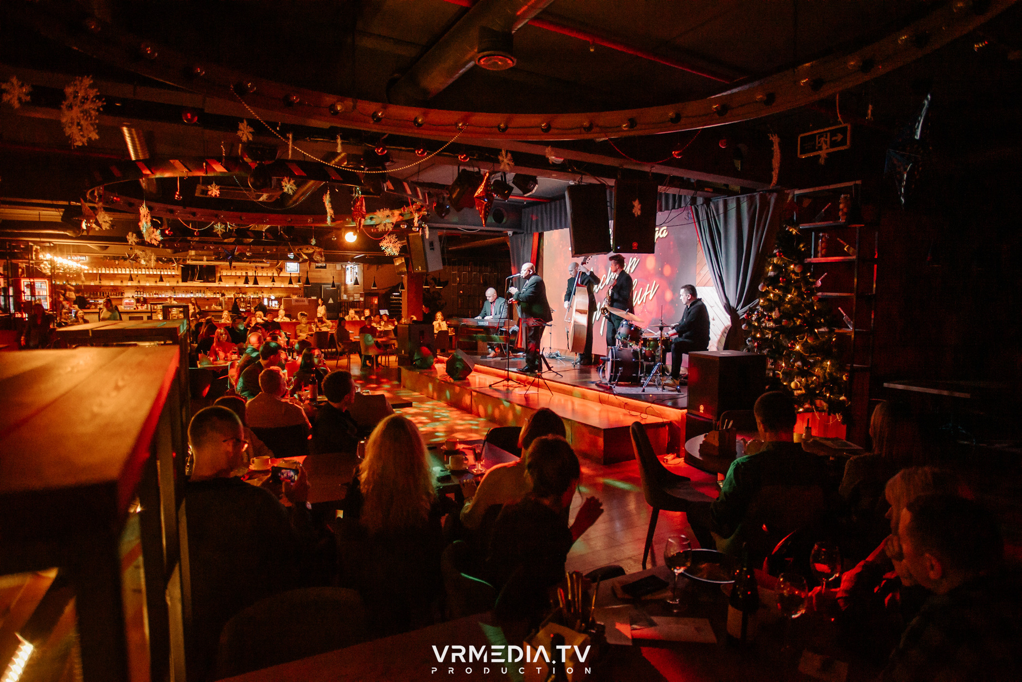 Джазовая среда: Певец Мистер Мелвин (Франция)