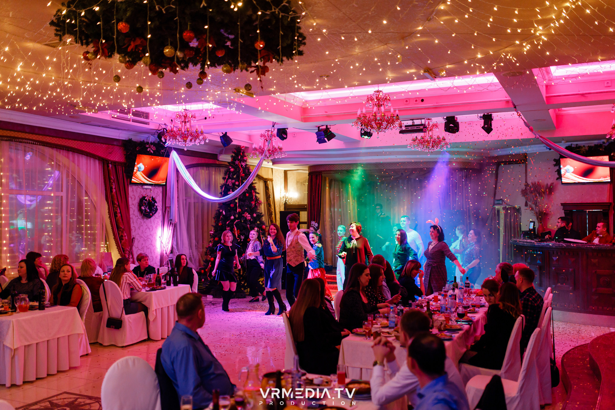 «Новогодний Мюзикл» в ресторане «Лазурный Берег»