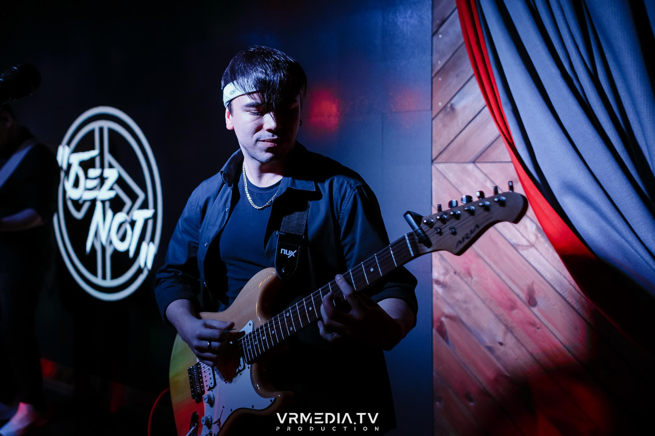 Жаркий новогодний корпоратив в гриль-баре «Жара»