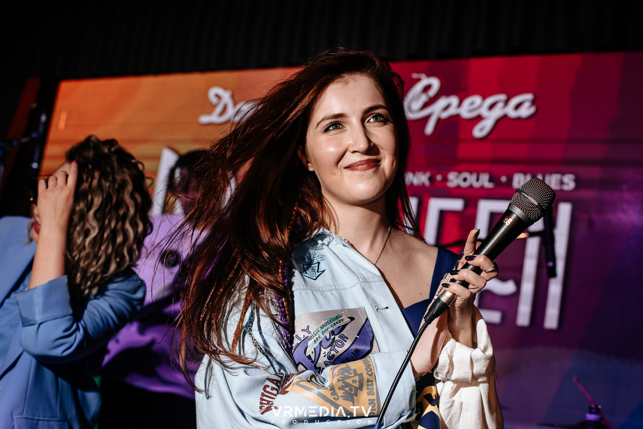 Джазовая среда: BBQueen: Переменная облачность