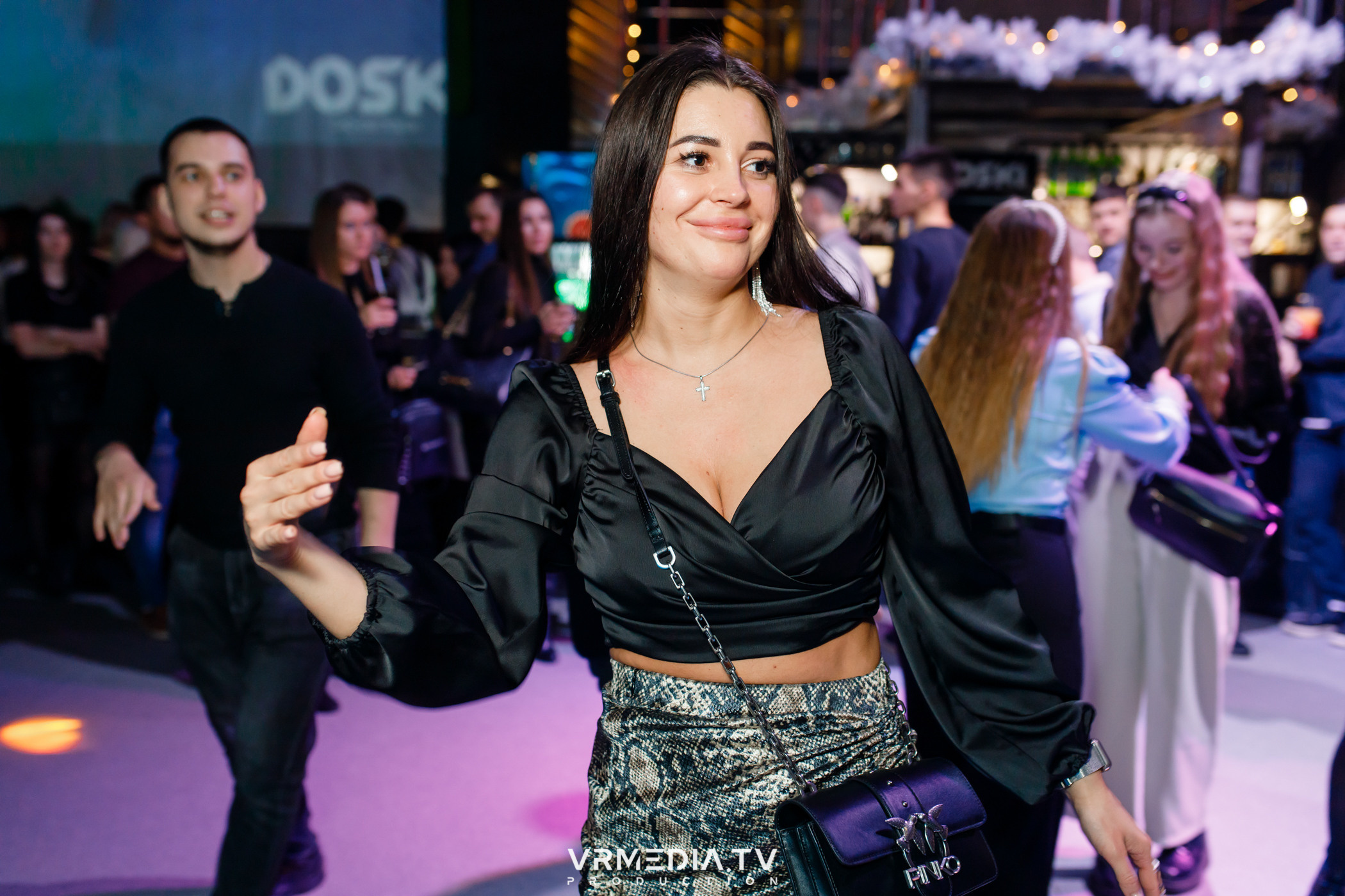 Выходные в баре «DOSKI»