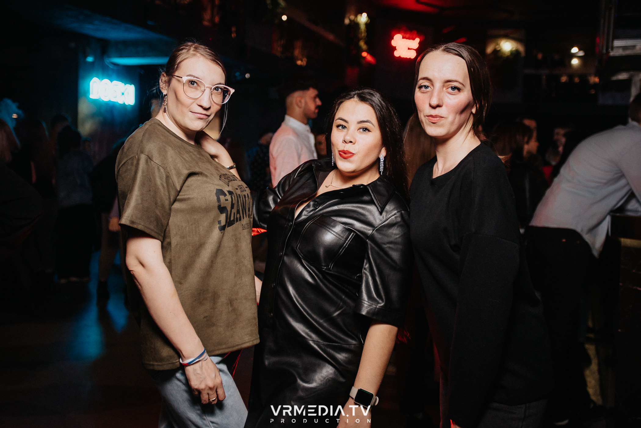 Выходные в баре «DOSKI»