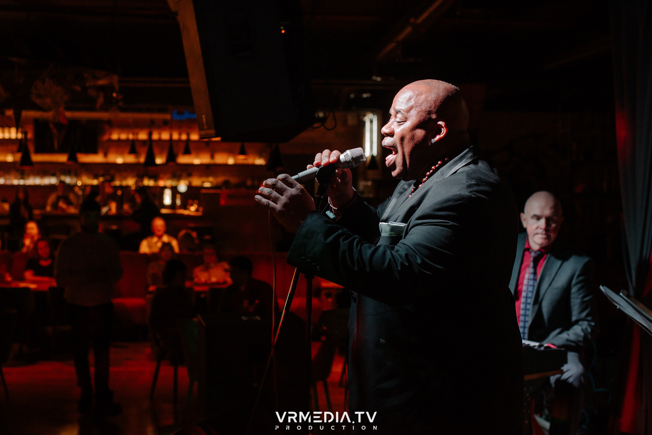 Джазовая среда: Певец Мистер Мелвин (Франция)