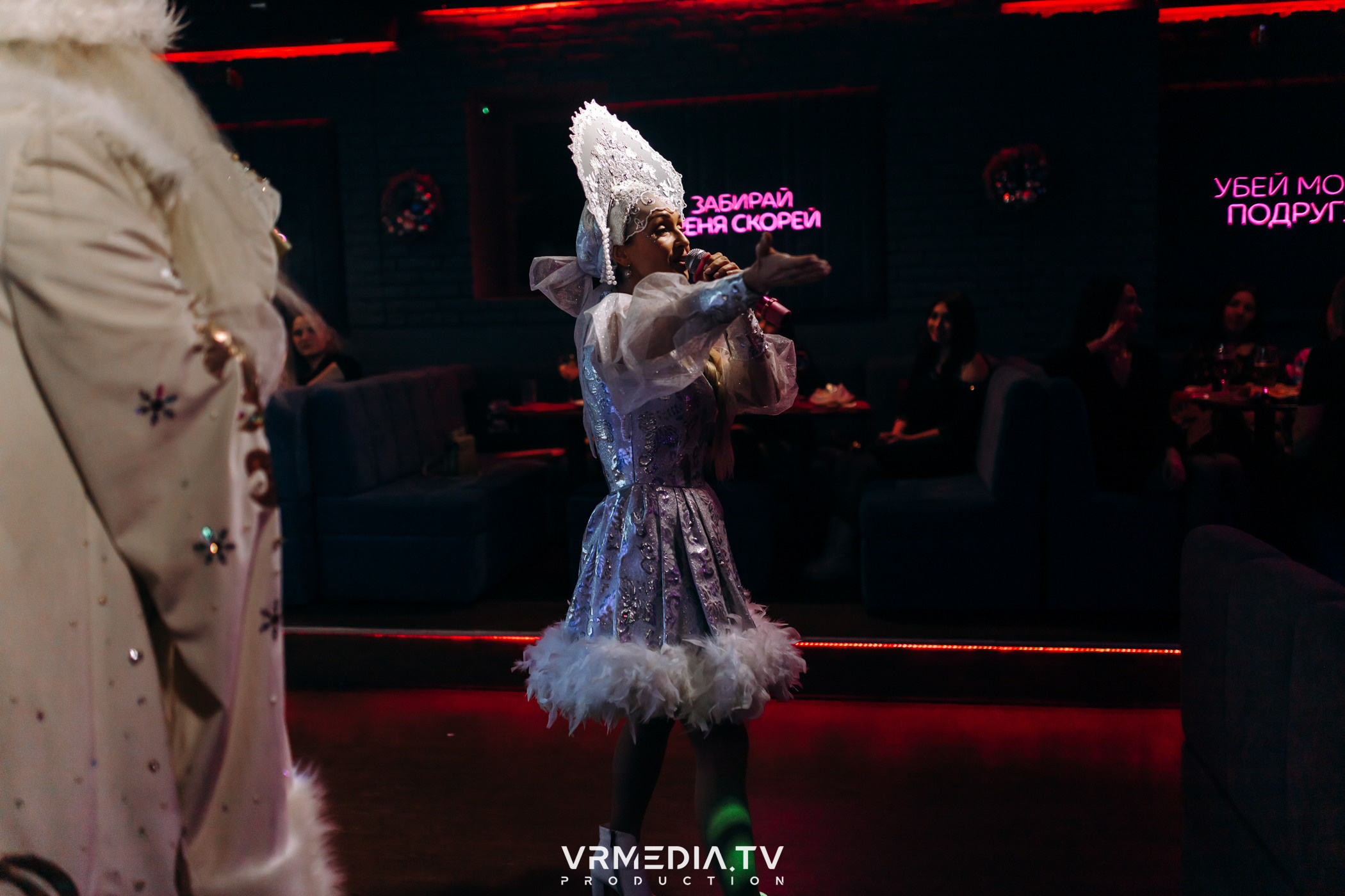 Новогодние корпоративы в караоке-баре «Опера»