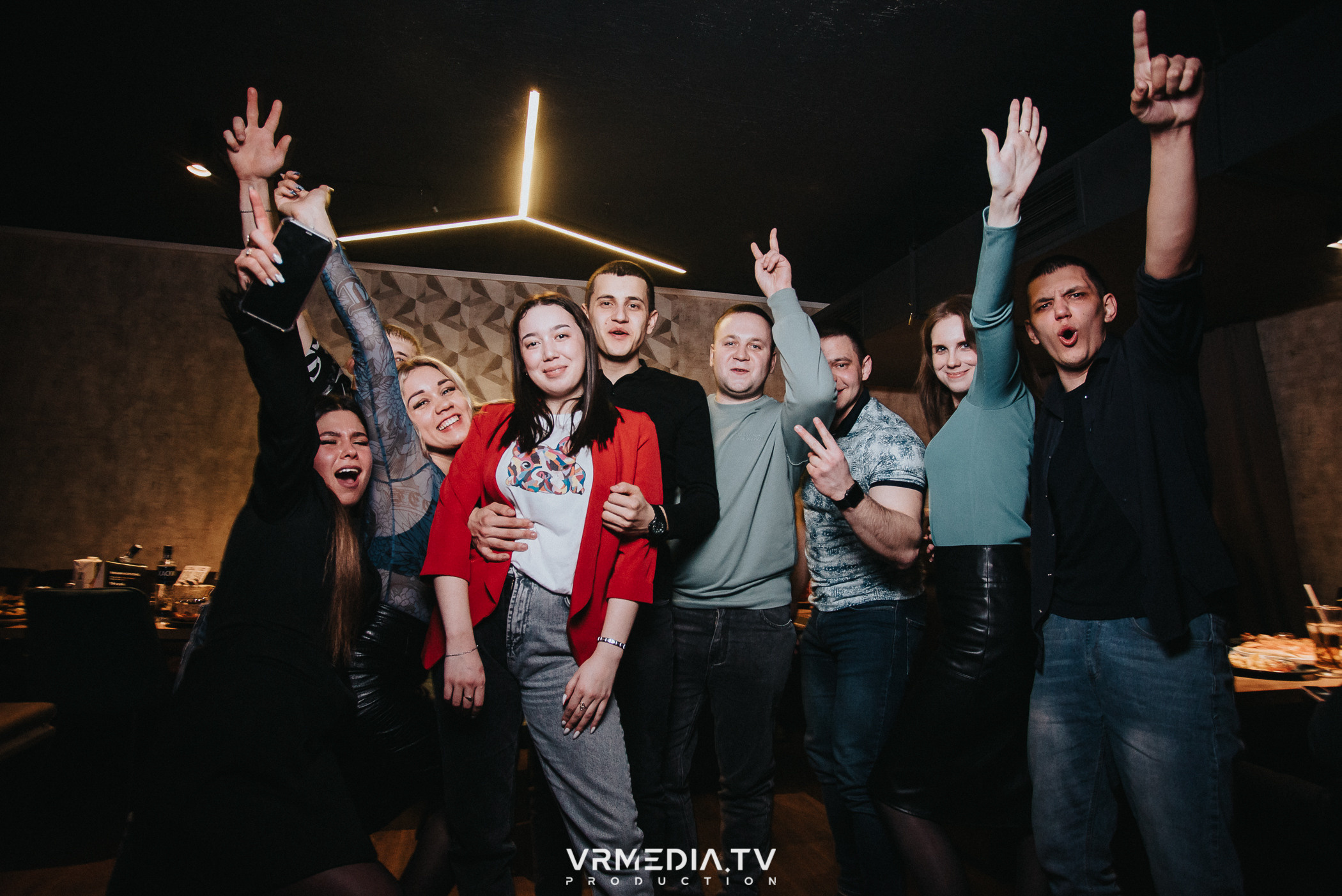 Выходные в баре «DOSKI»