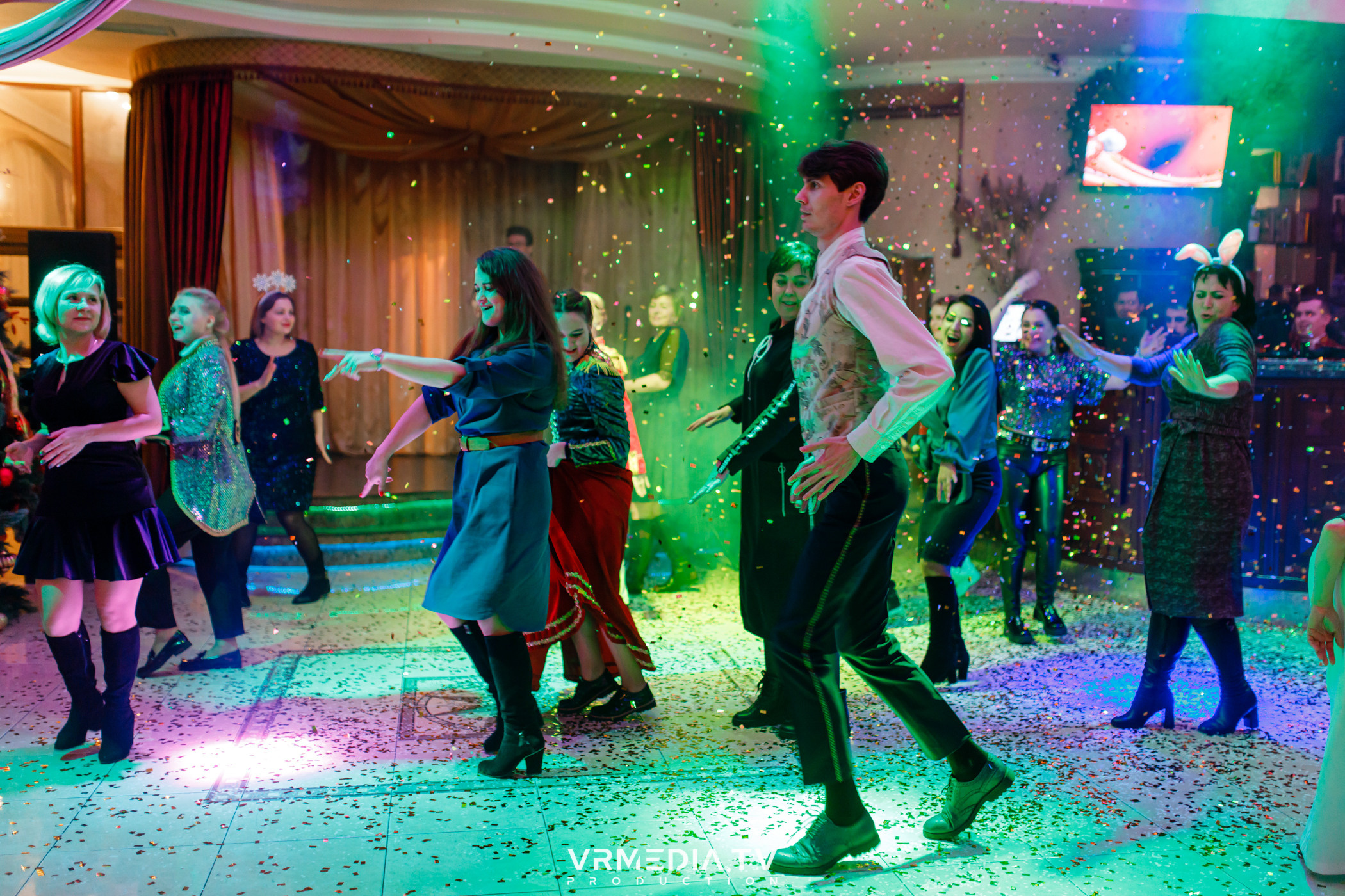 «Новогодний Мюзикл» в ресторане «Лазурный Берег»