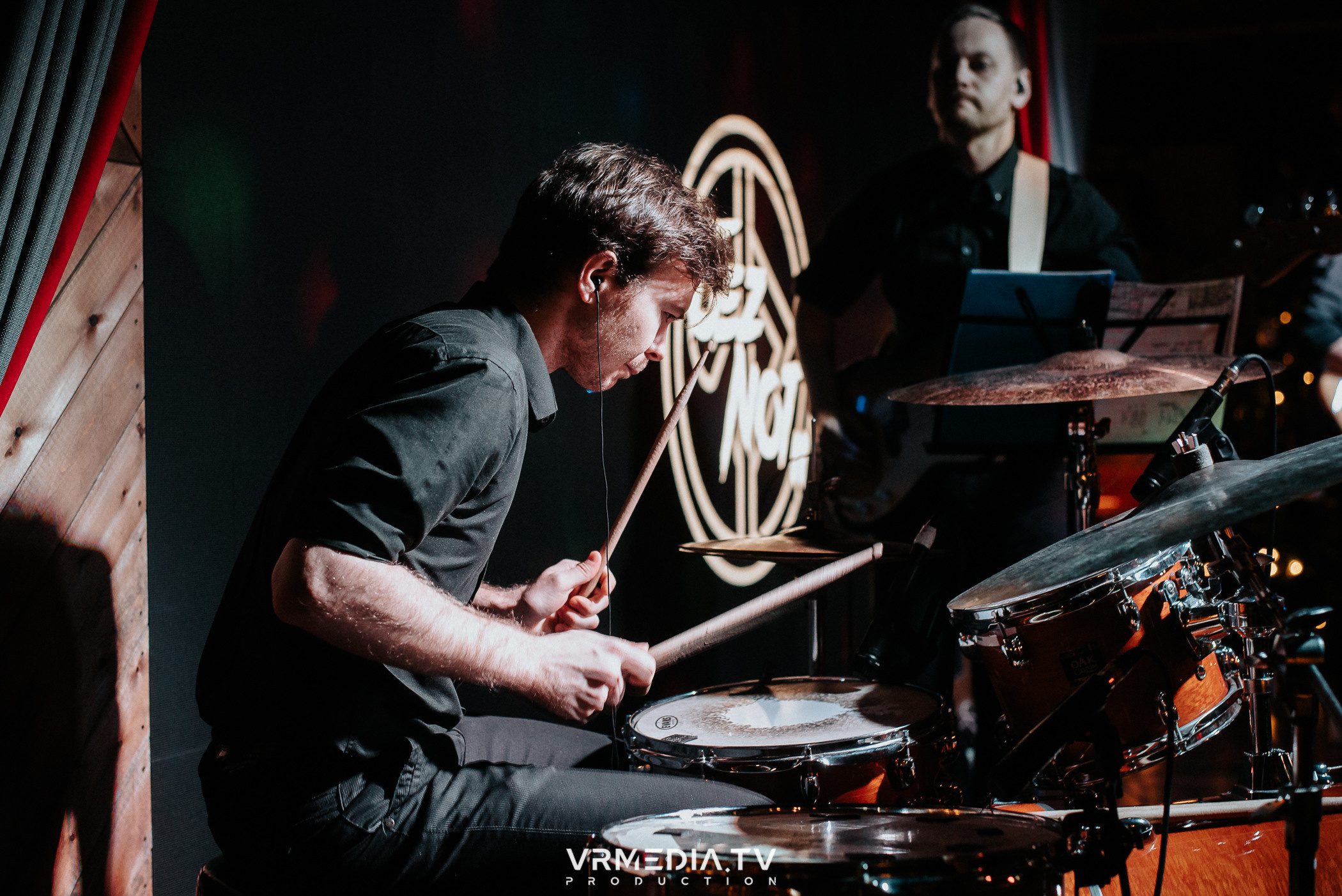 Жаркий новогодний корпоратив в гриль-баре «Жара»