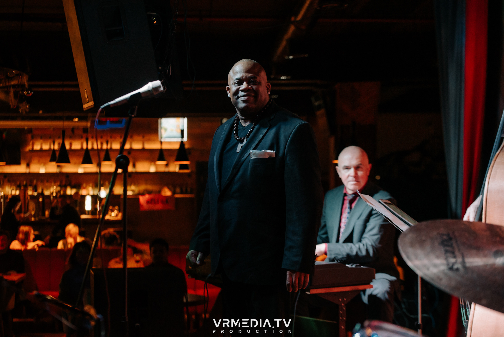 Джазовая среда: Певец Мистер Мелвин (Франция)