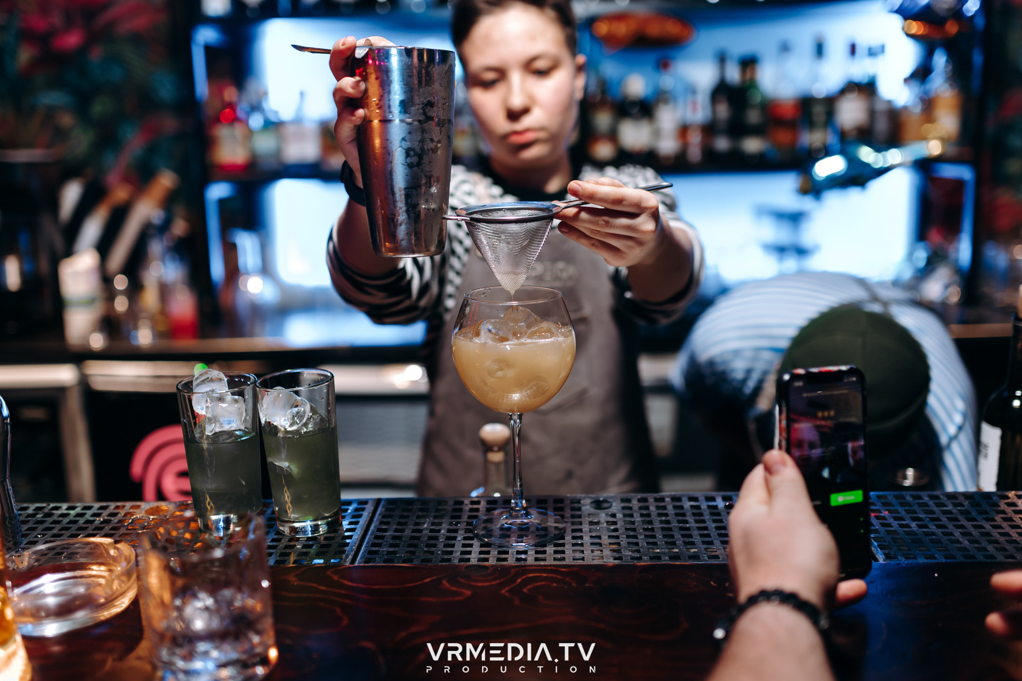 Мужской день в караоке-баре «Опера»