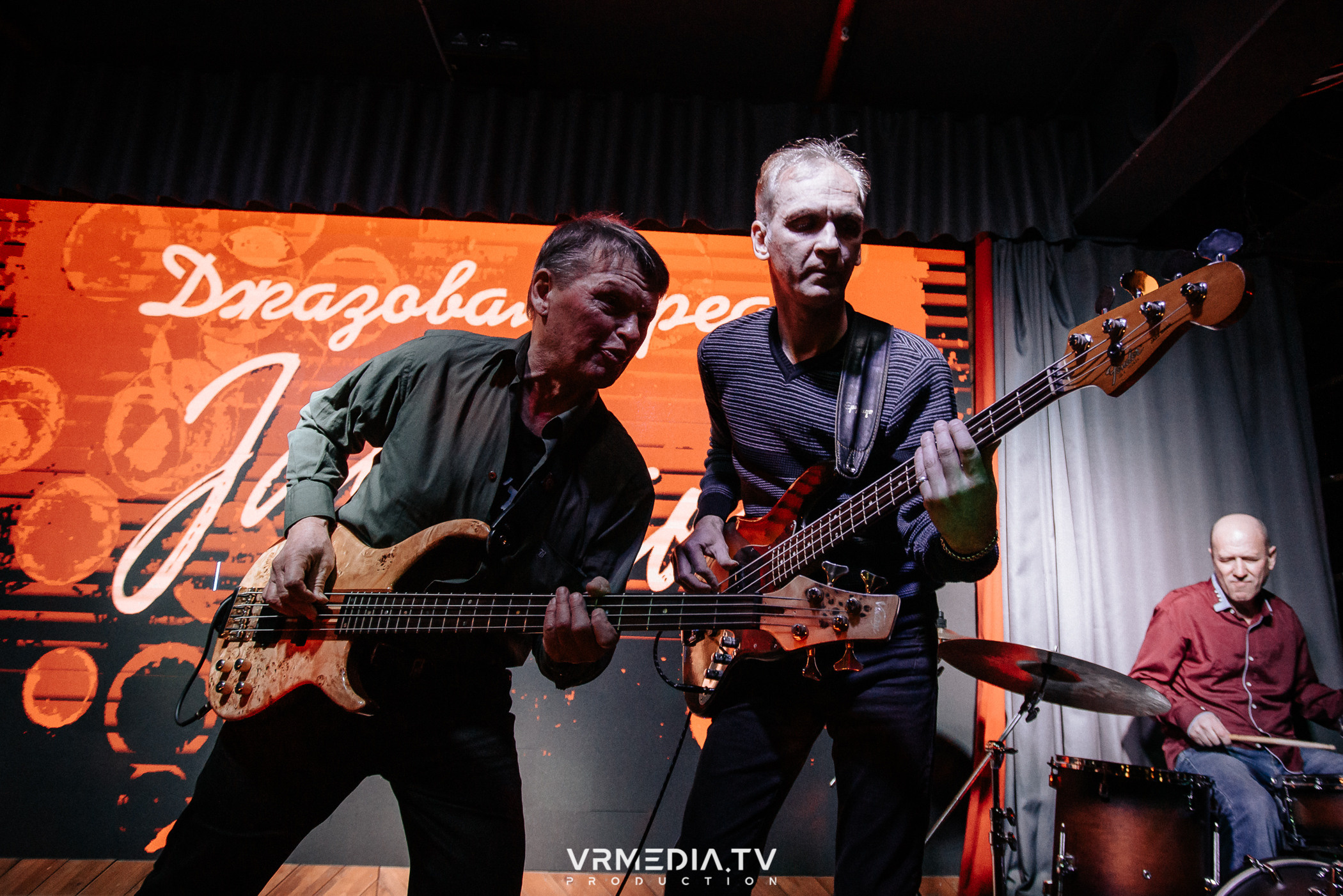 Джазовая среда: Джаз Замечательных Людей (Новосибирск)