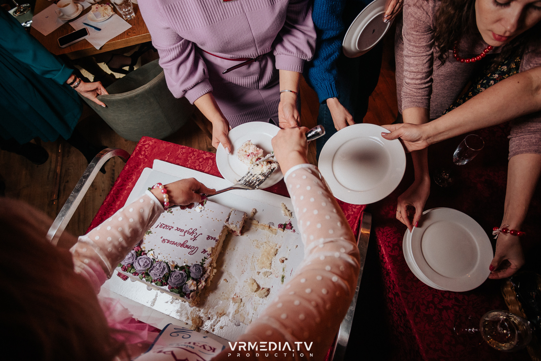 IMOM’S в гриль-баре «Жара»