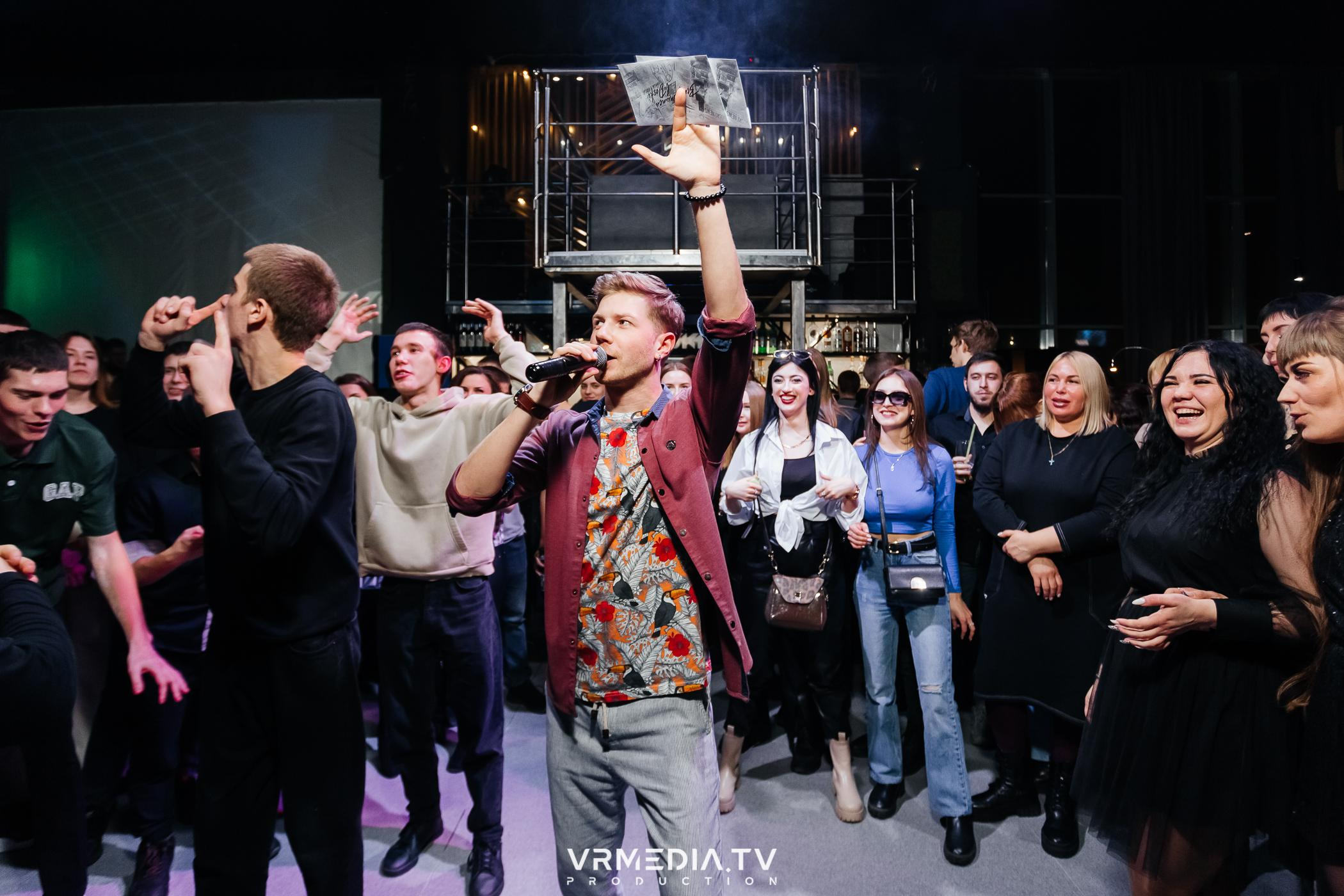 Выходные в баре «DOSKI»