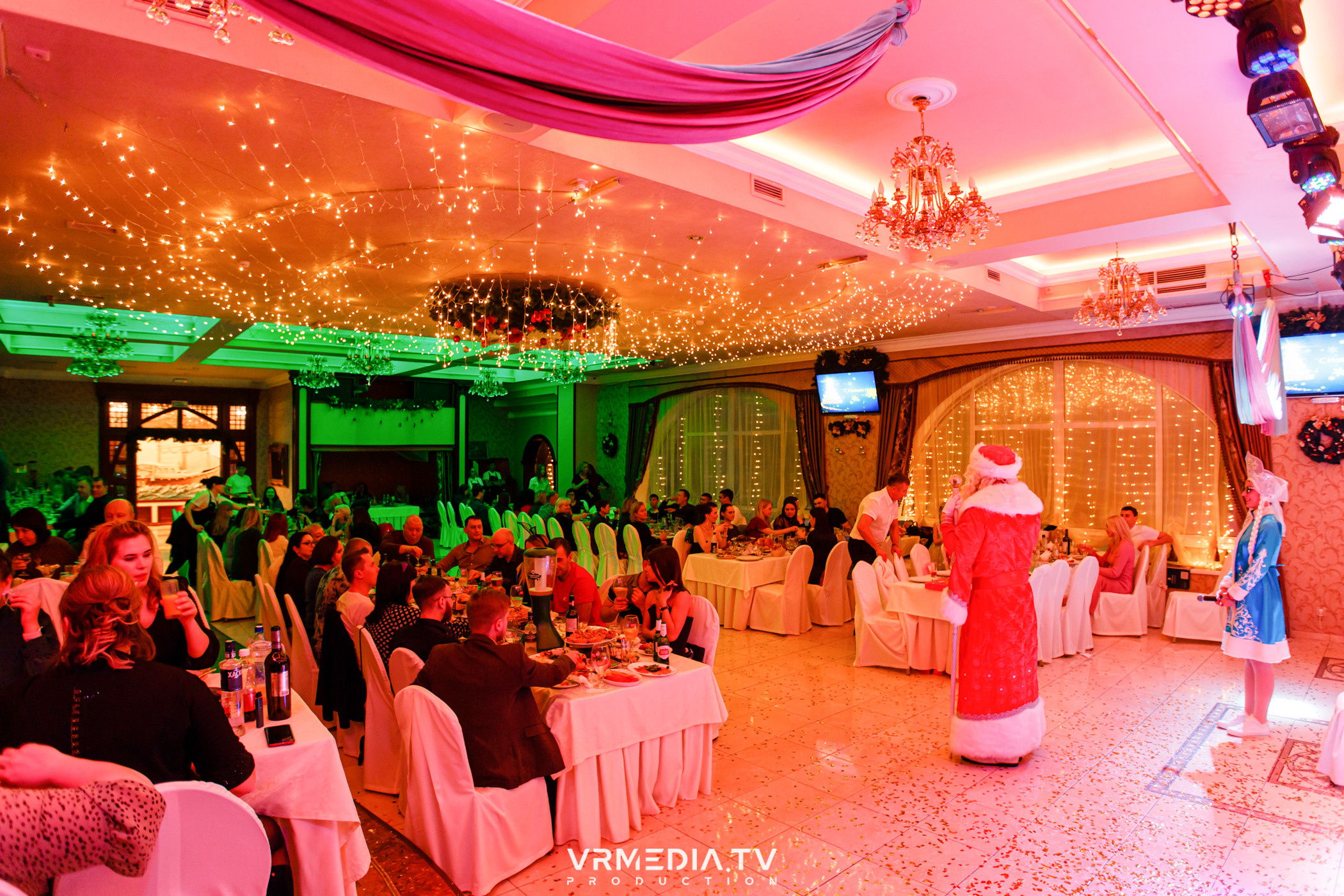 «Новогодний Мюзикл» в ресторане «Лазурный Берег»