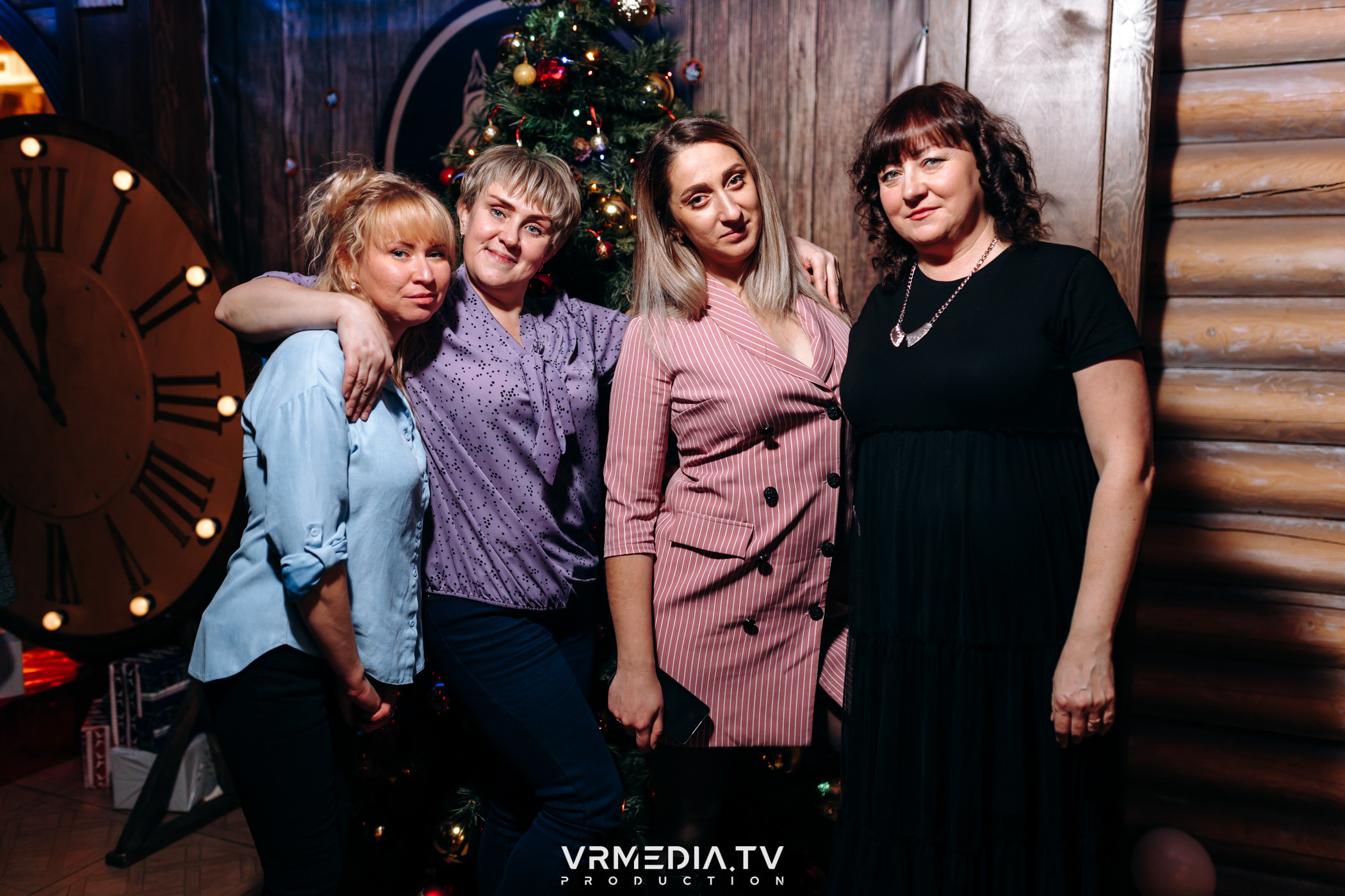 Новогодний вечер «У Петровича»