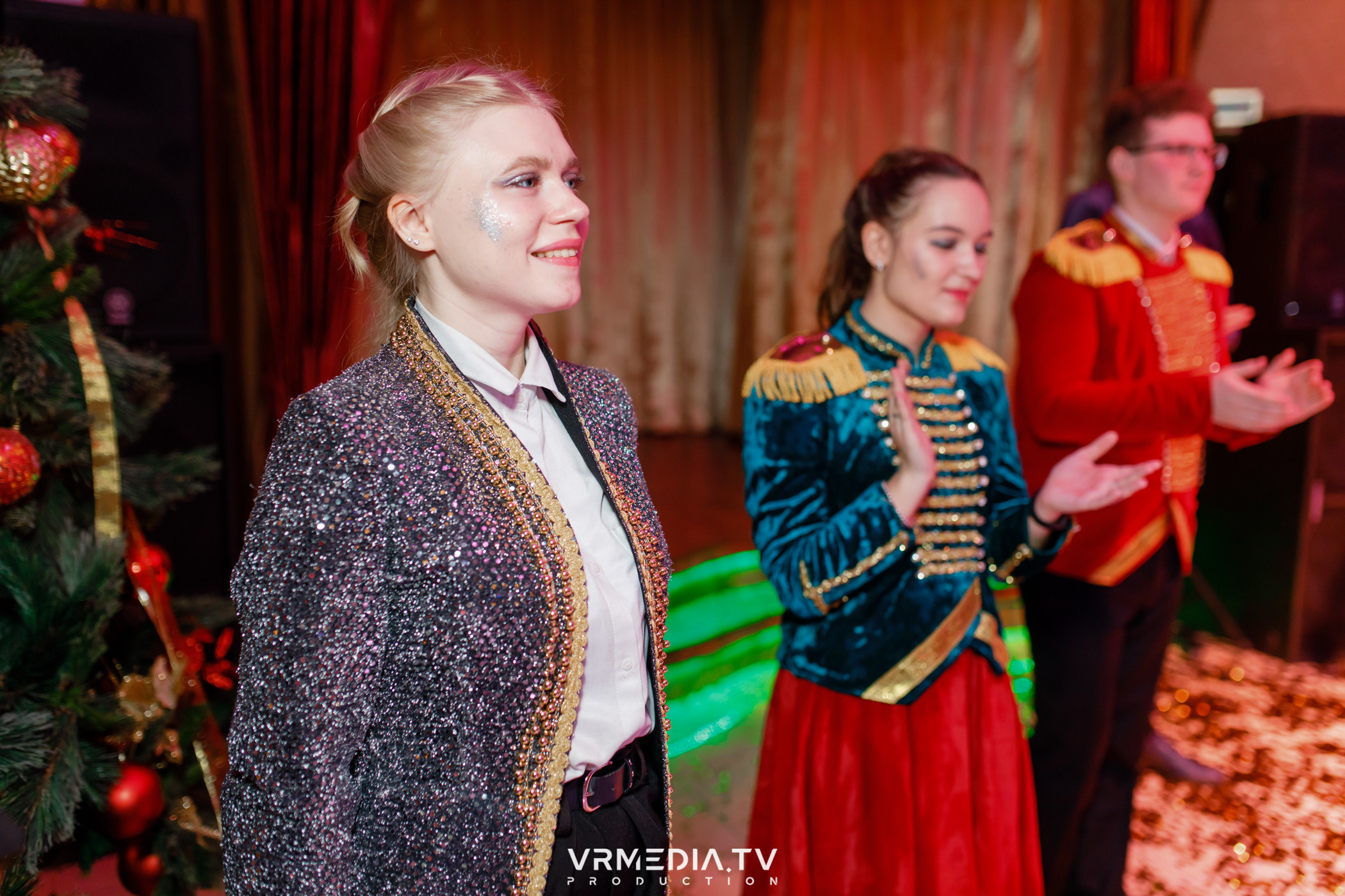 «Новогодний Мюзикл» в ресторане «Лазурный Берег»