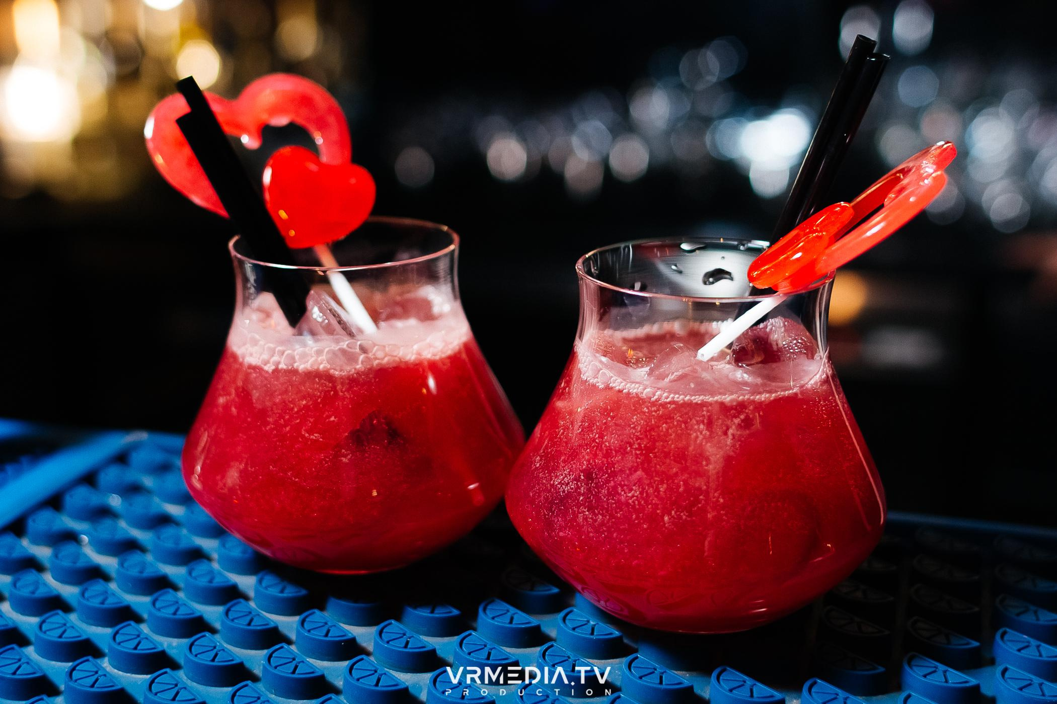 День святого Валентина в караоке-баре «Volna»