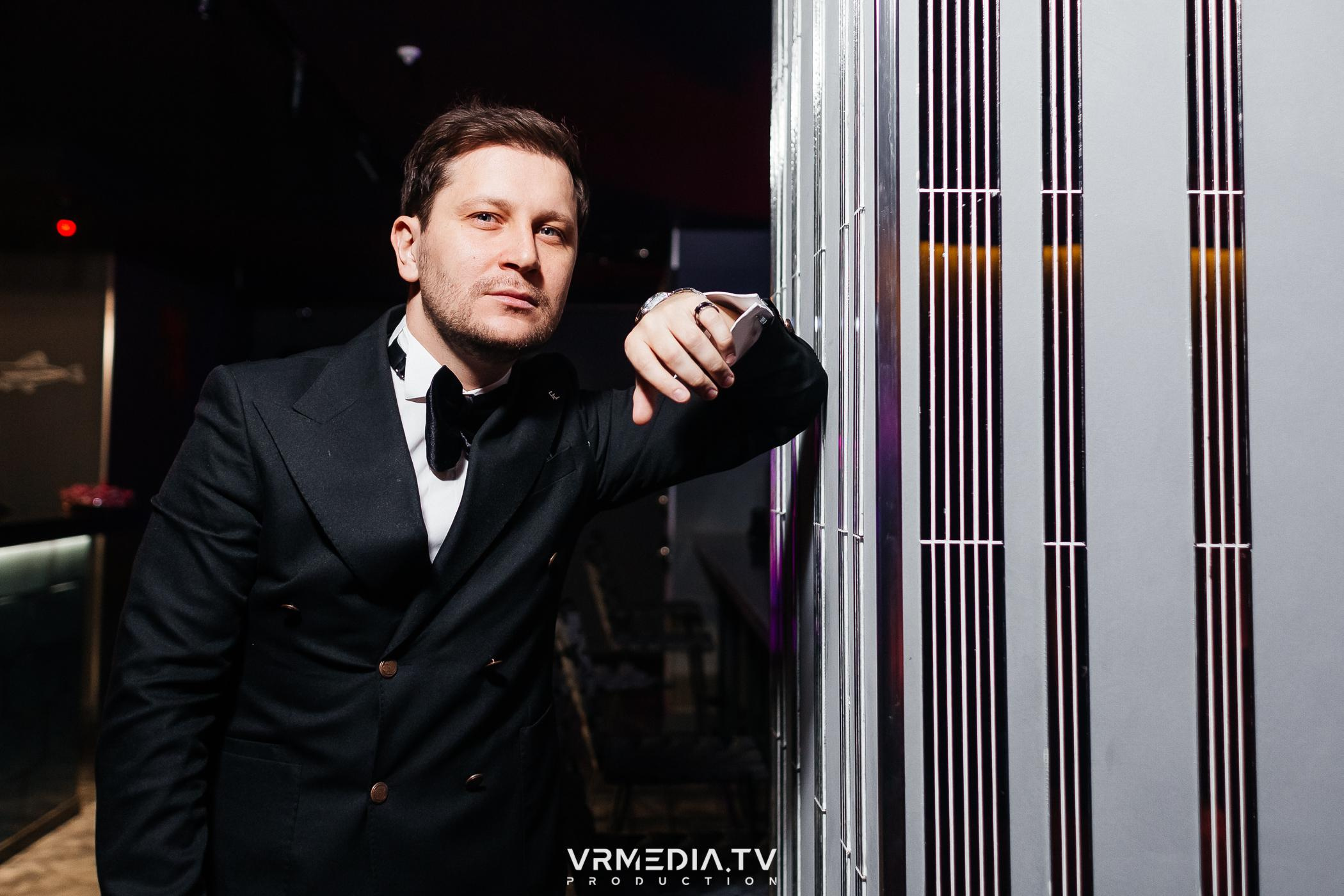 День святого Валентина в караоке-баре «Volna»