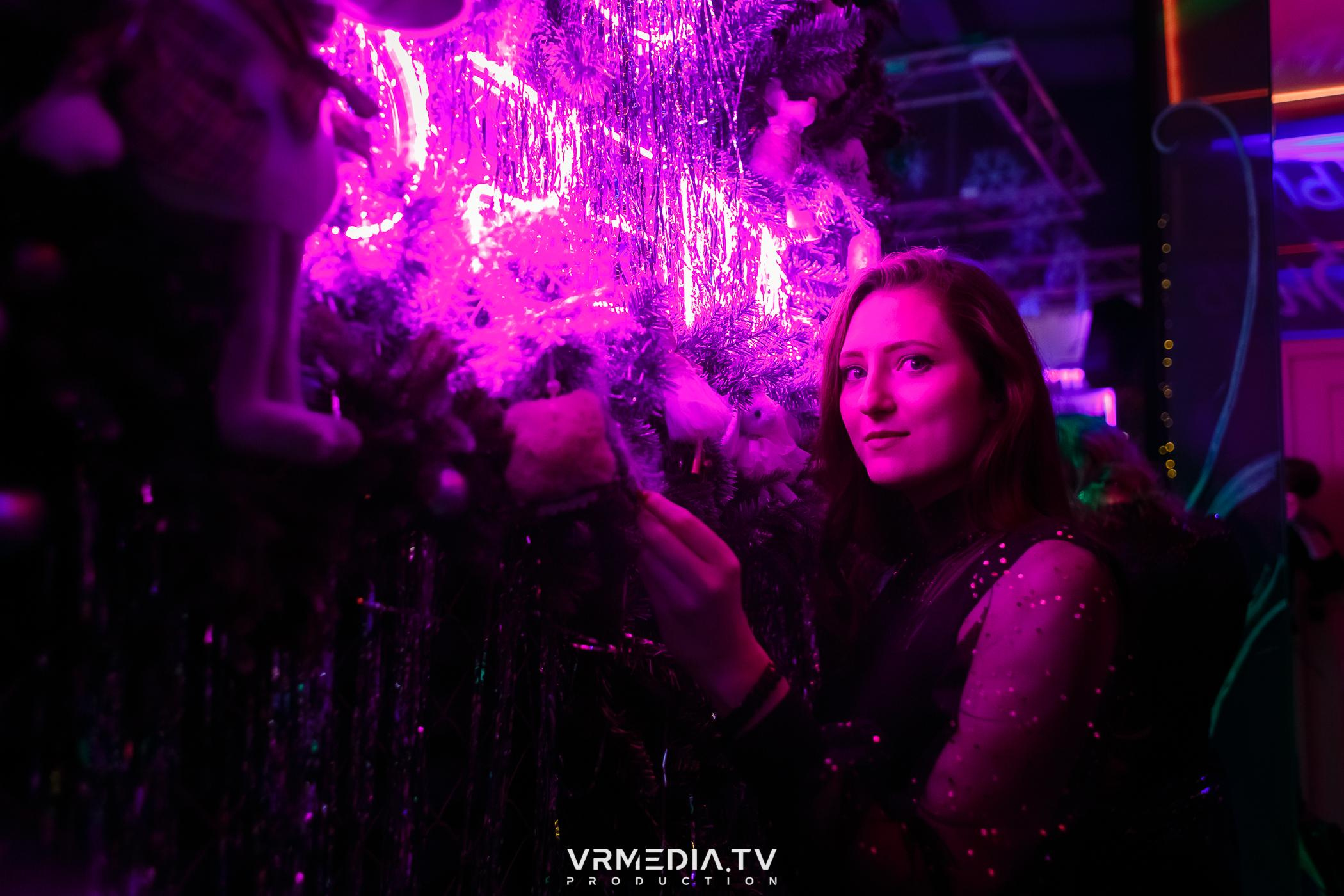 Новогодние корпоративы в караоке-баре «Опера»