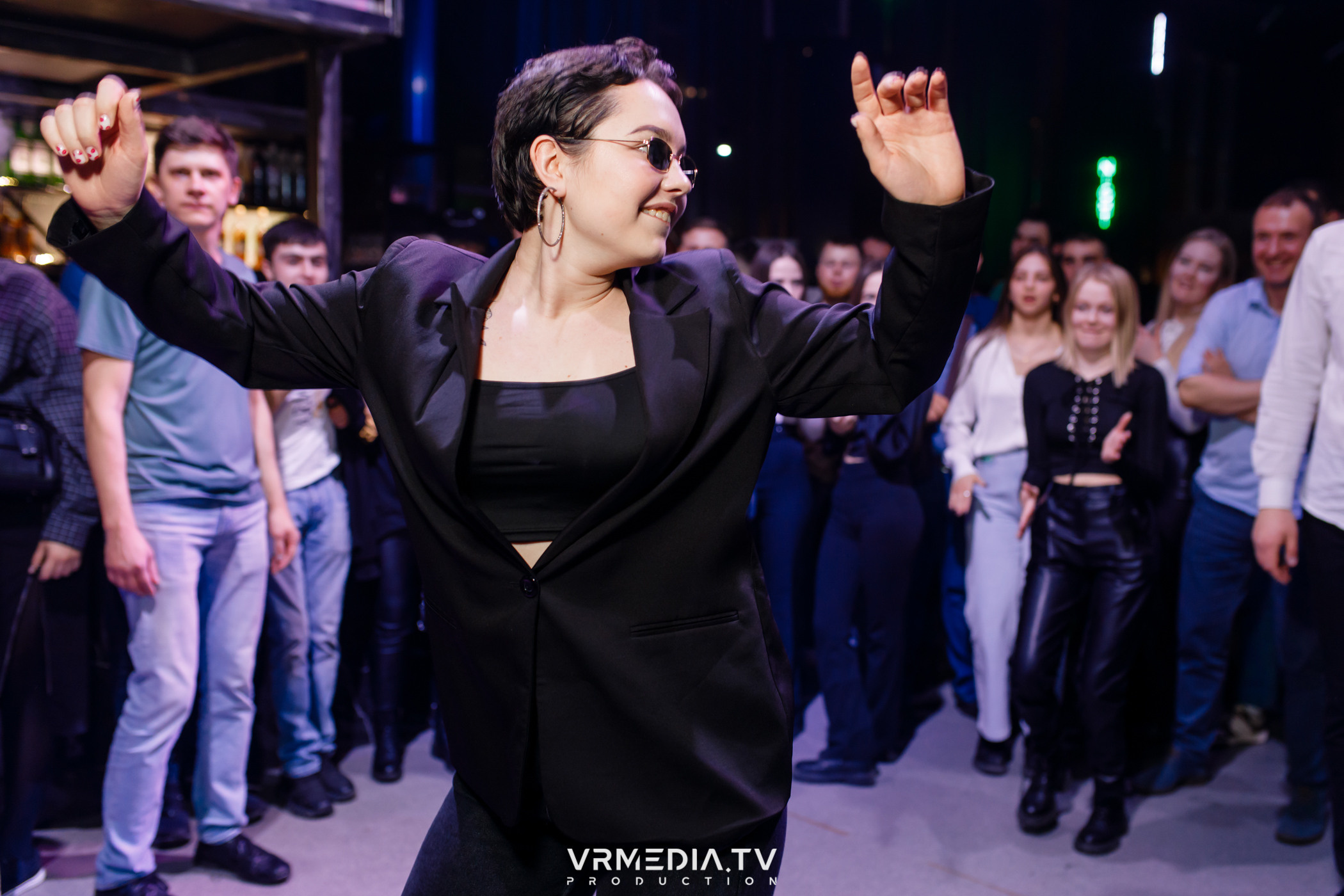 Выходные в баре «DOSKI»