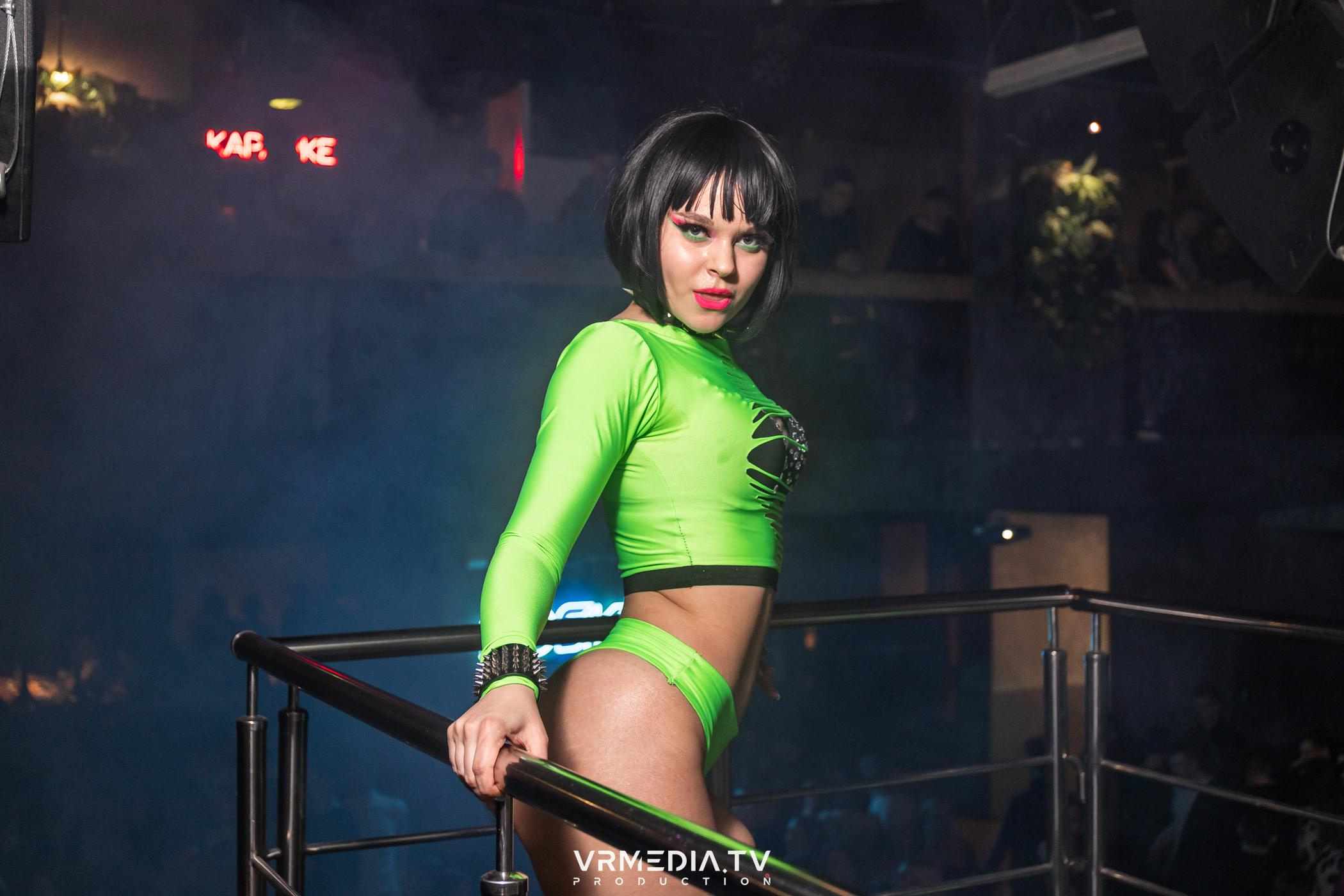 Выходные в баре «DOSKI»