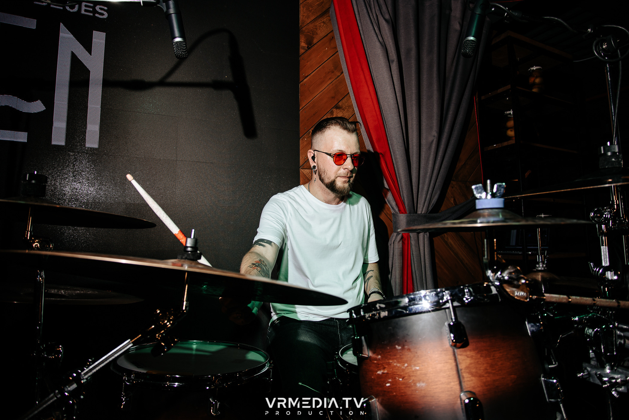 Джазовая среда: BBQueen: Переменная облачность