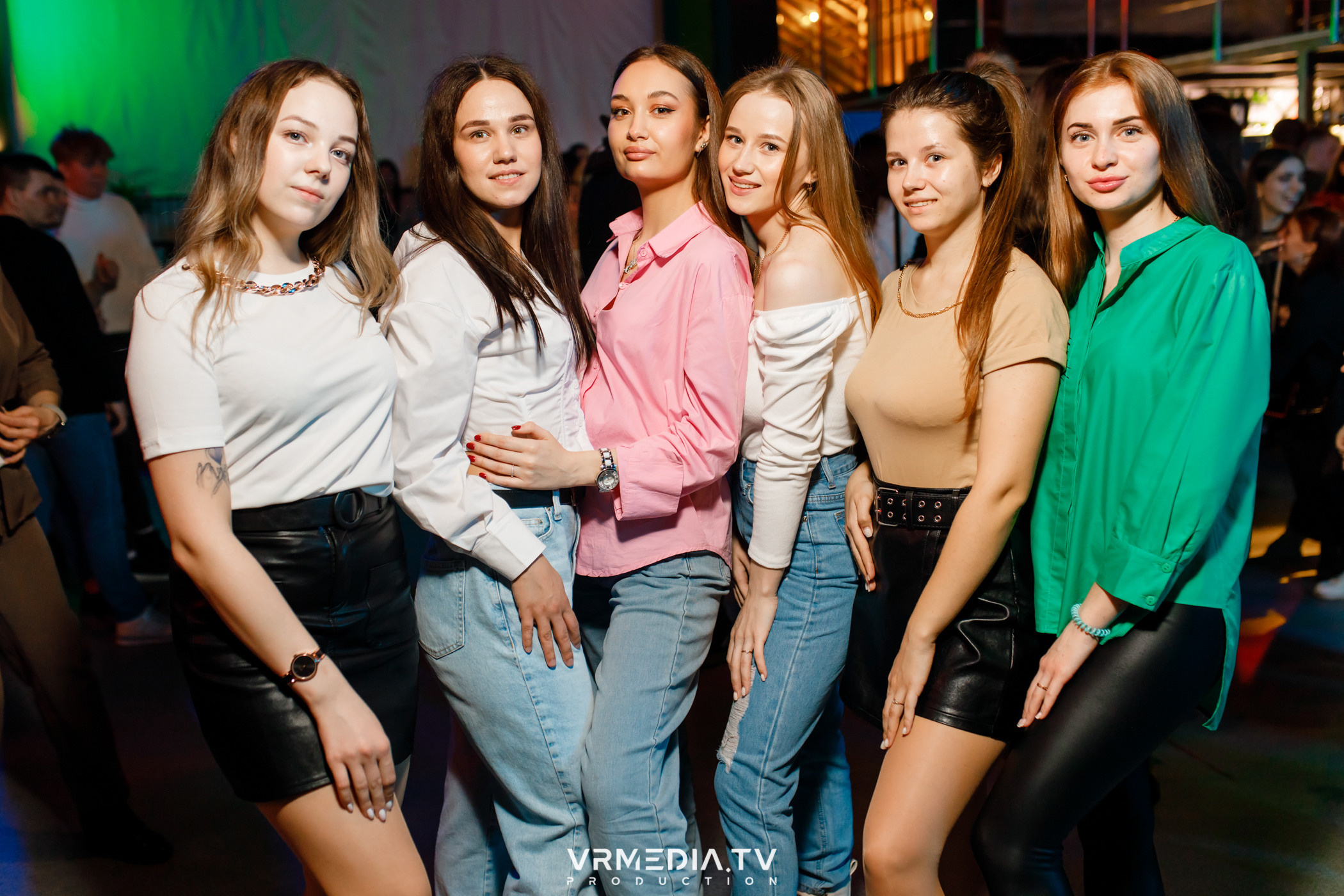 Выходные в баре «DOSKI»