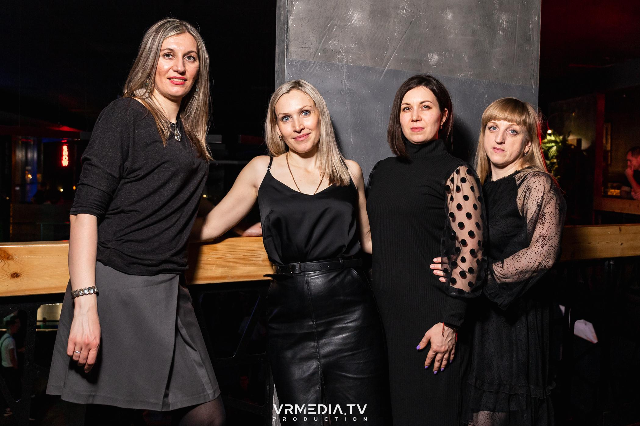 Выходные в баре «DOSKI»