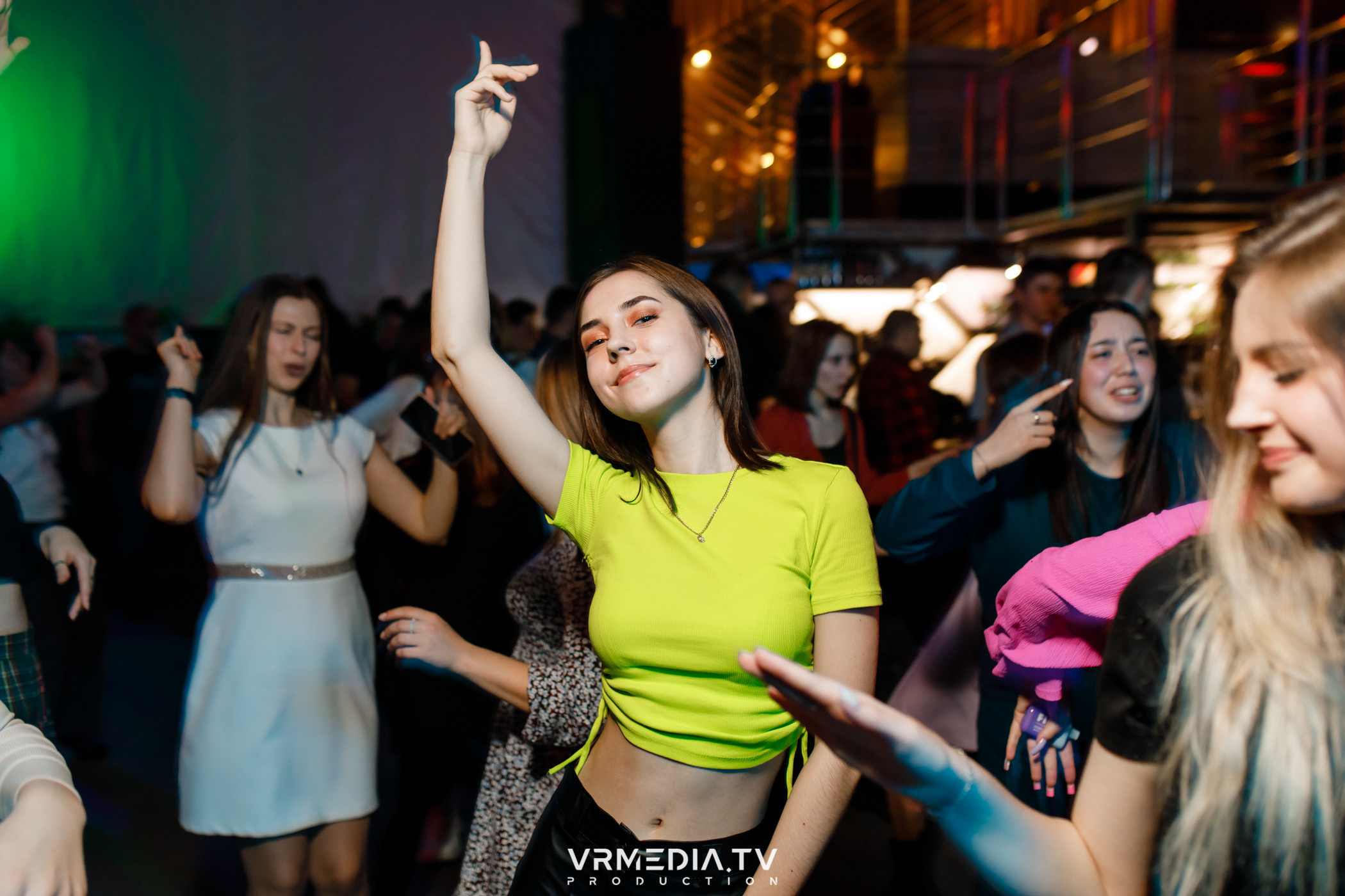 Выходные в баре «DOSKI»