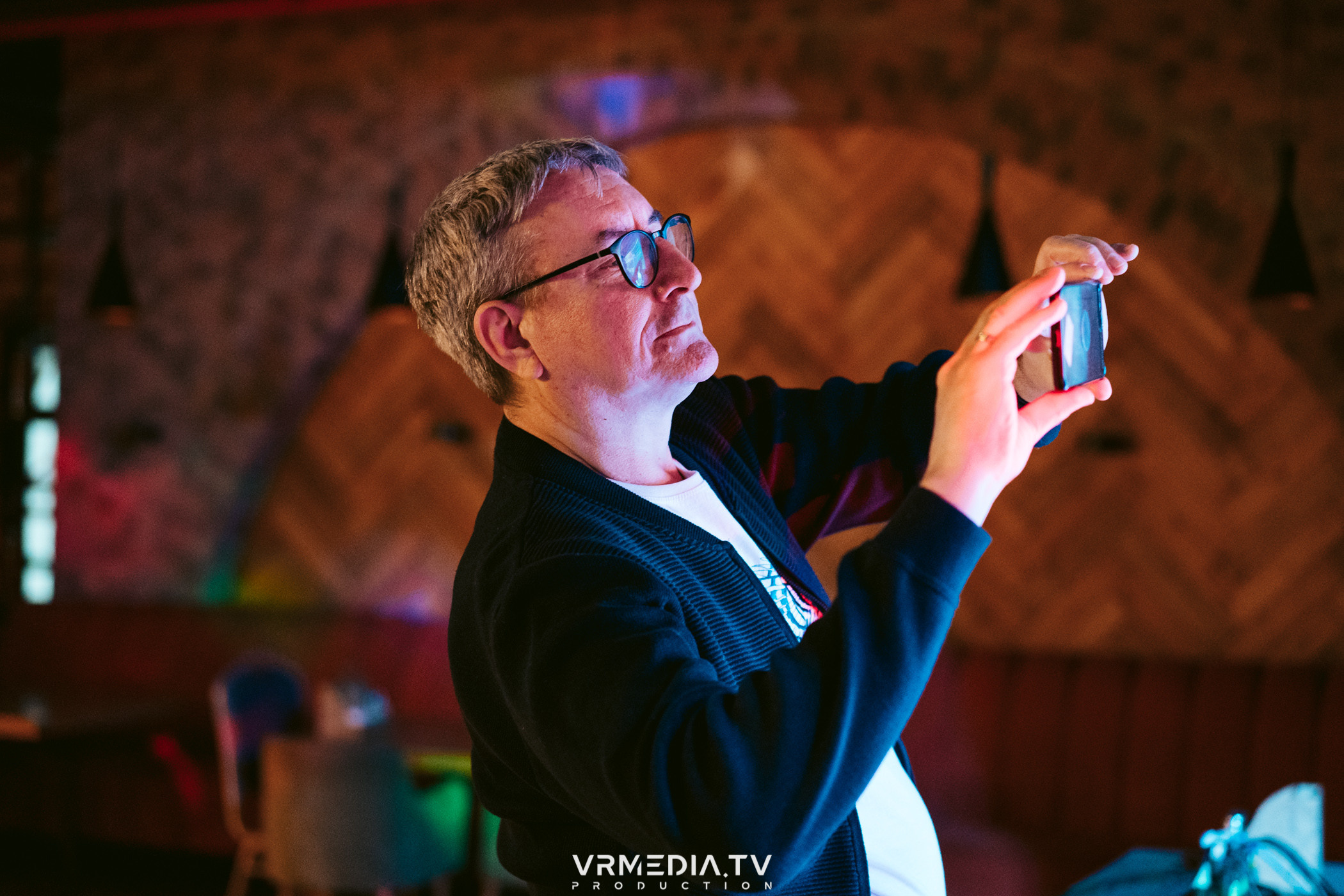 Джазовая среда: Чарльз Бёртон (США)