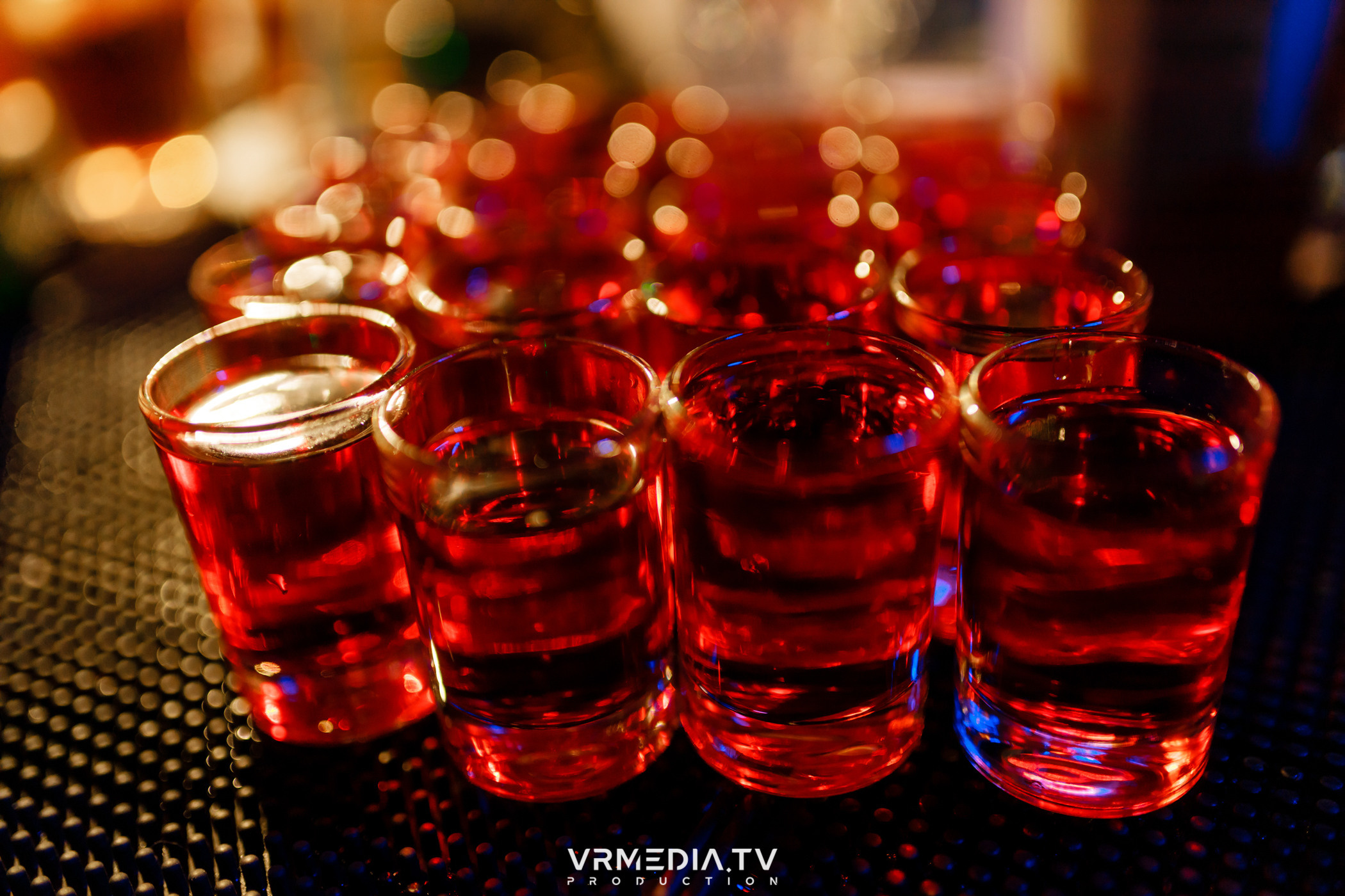 Выходные в баре «DOSKI»